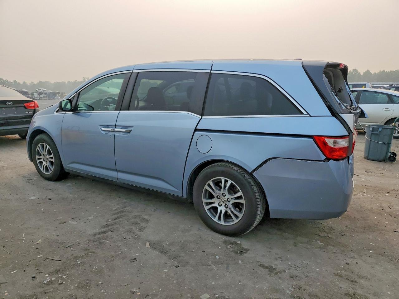 2013 Honda Odyssey Exl Blue vin: 5FNRL5H64DB069334