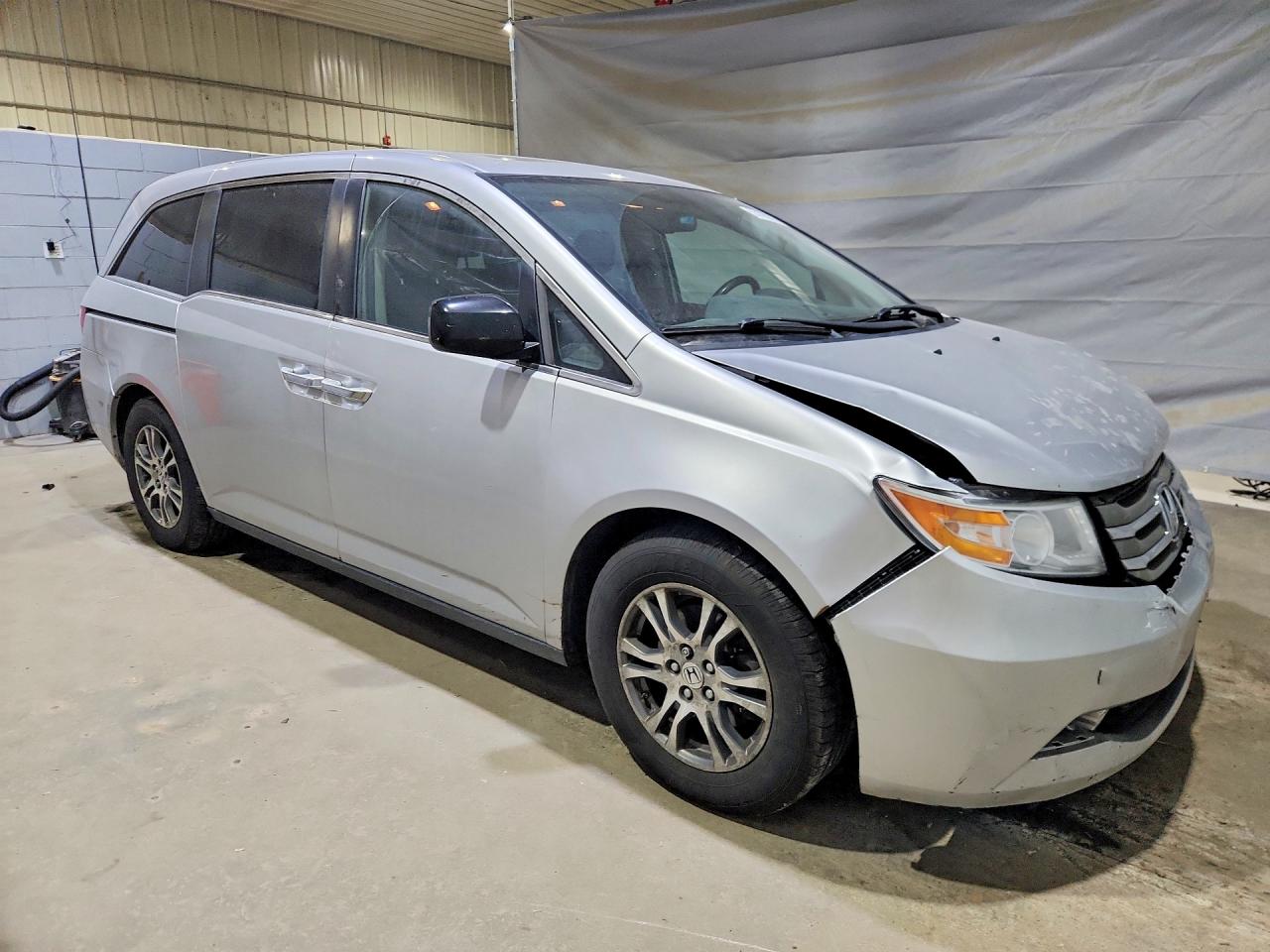 2013 Honda Odyssey Exl Silver vin: 5FNRL5H64DB085405