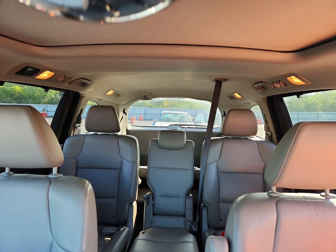 2014 Honda Odyssey Exl Blue vin: 5FNRL5H64EB035850