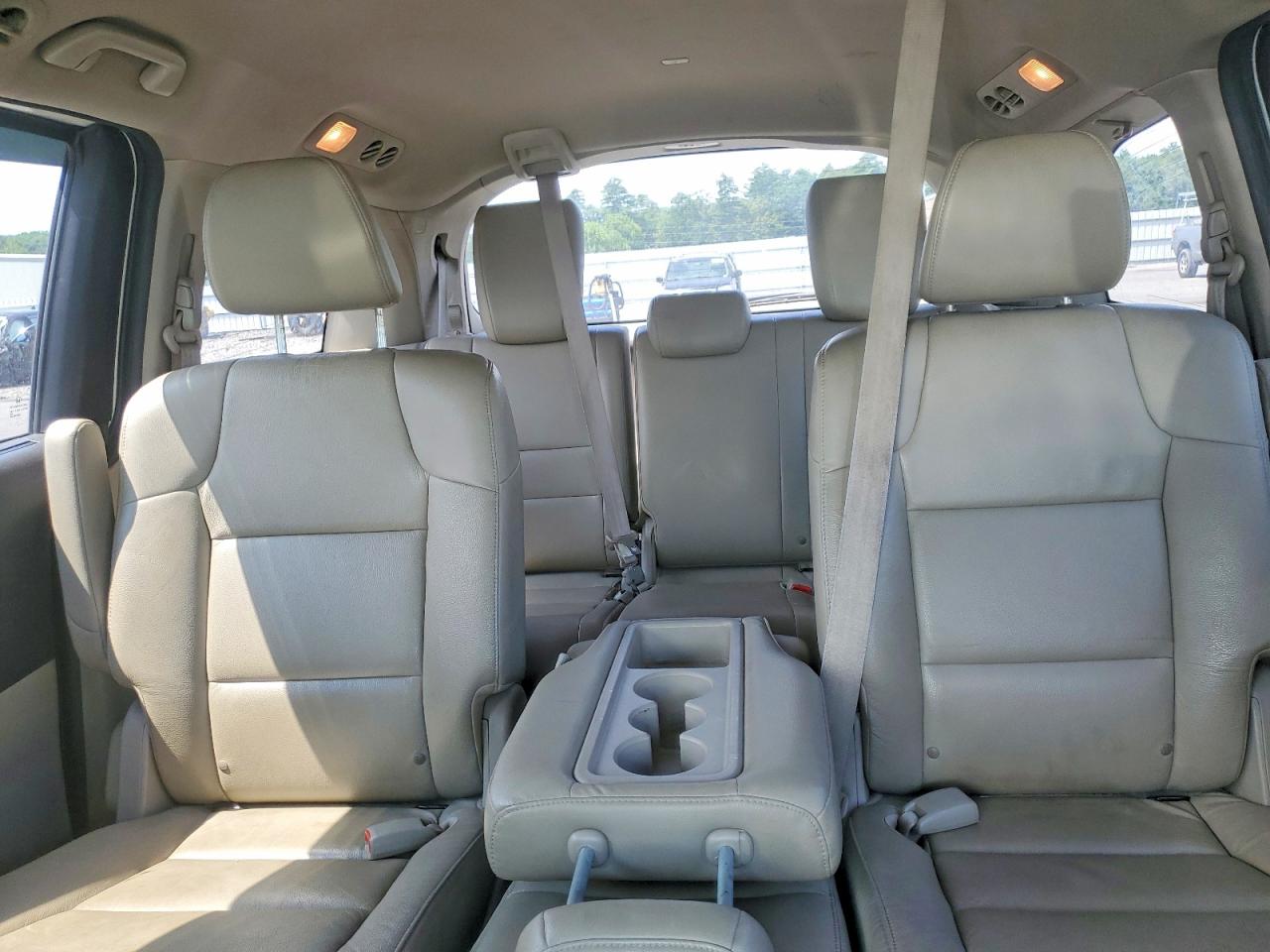 2014 Honda Odyssey Exl White vin: 5FNRL5H64EB045181