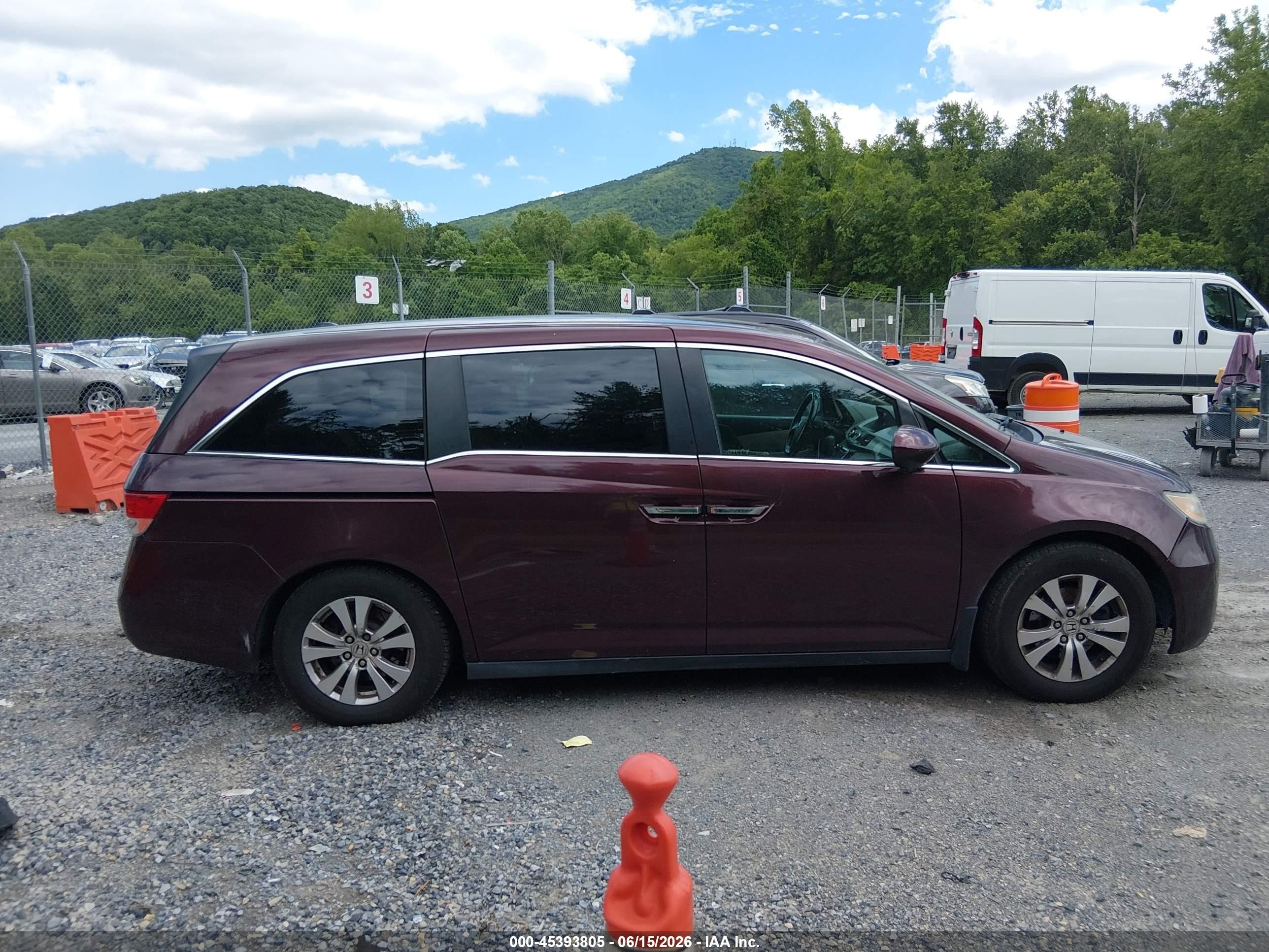 2014 Honda Odyssey Ex-l Burgundy vin: 5FNRL5H64EB067116