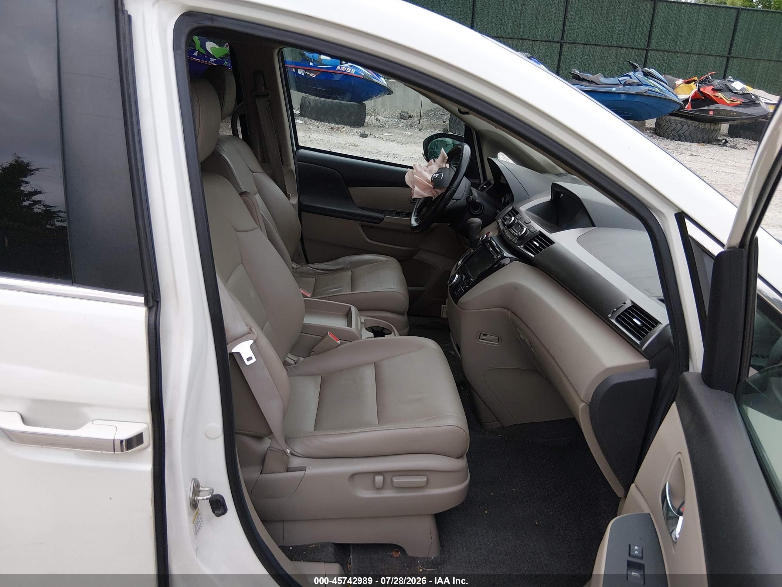 2014 Honda Odyssey Ex-l White vin: 5FNRL5H64EB069271