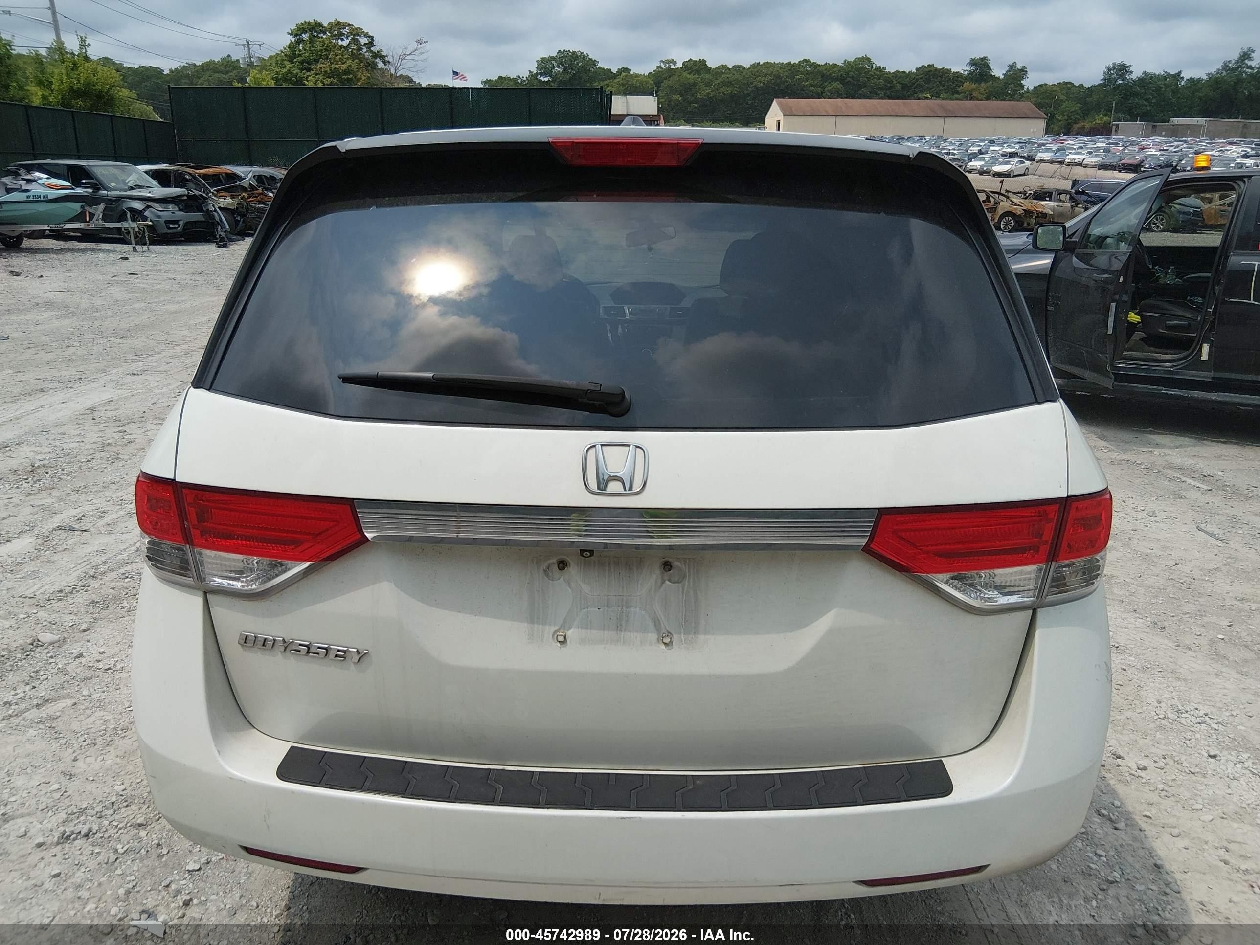 2014 Honda Odyssey Ex-l White vin: 5FNRL5H64EB069271