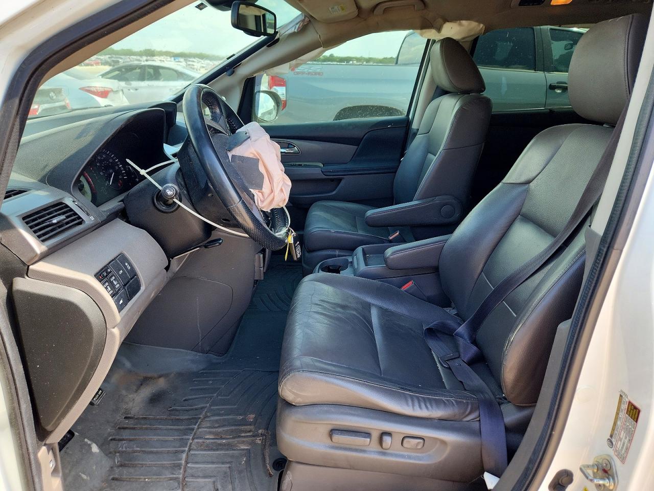 2014 Honda Odyssey Exl White vin: 5FNRL5H64EB069447