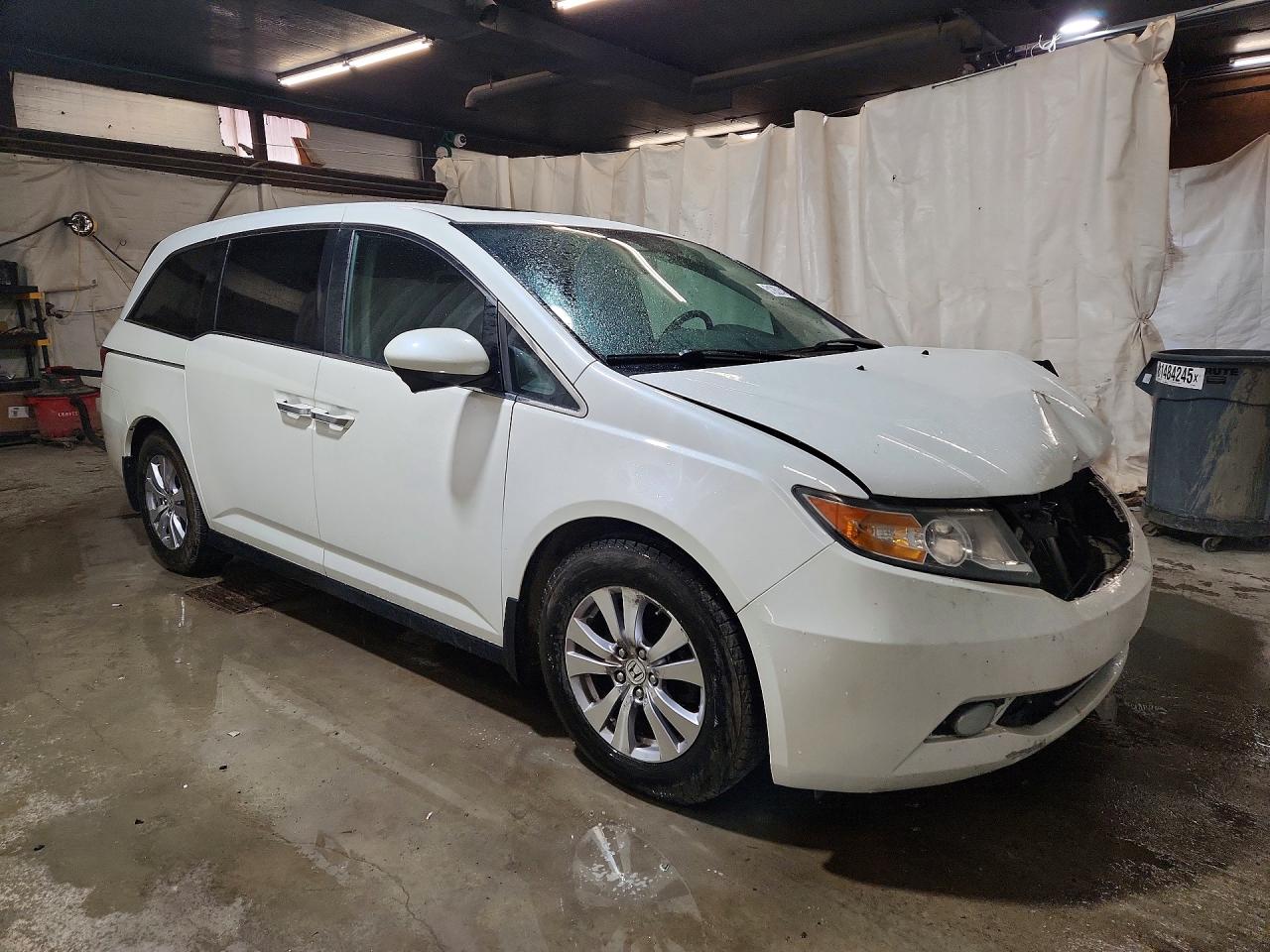 2014 Honda Odyssey Exl White vin: 5FNRL5H64EB071702