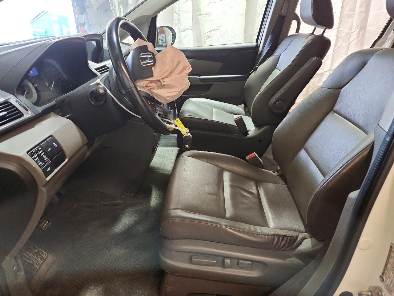 2014 Honda Odyssey Exl White vin: 5FNRL5H64EB071702