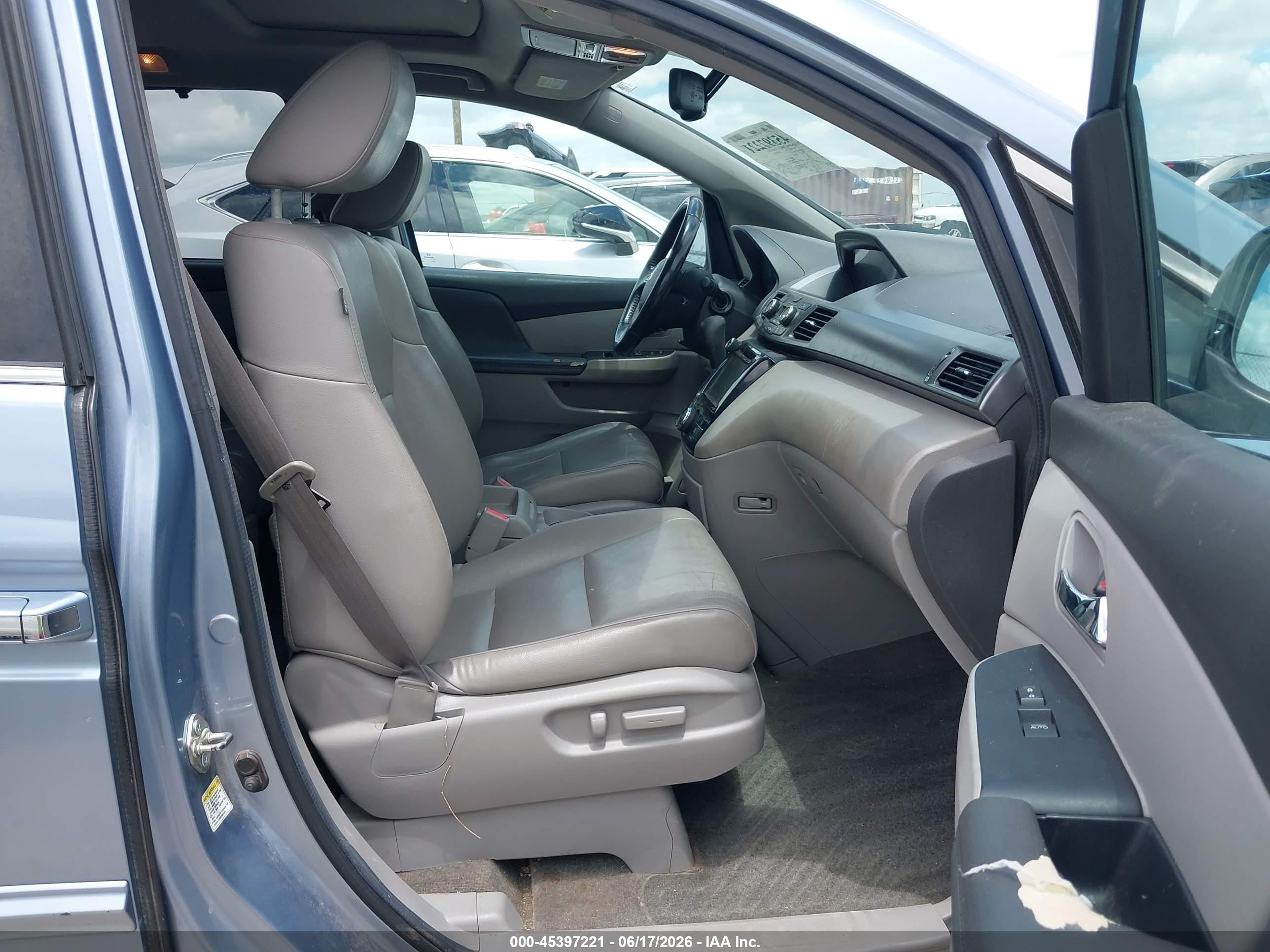 2014 Honda Odyssey Ex-l Light Blue vin: 5FNRL5H64EB091884