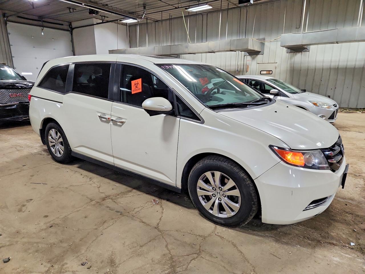 2014 Honda Odyssey Exl White vin: 5FNRL5H64EB114340