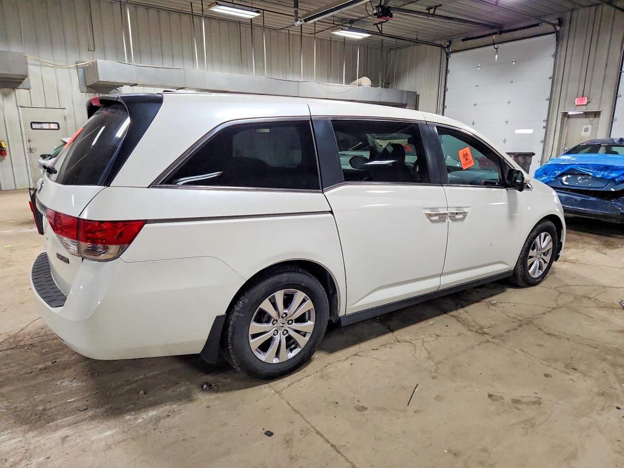 2014 Honda Odyssey Exl White vin: 5FNRL5H64EB114340