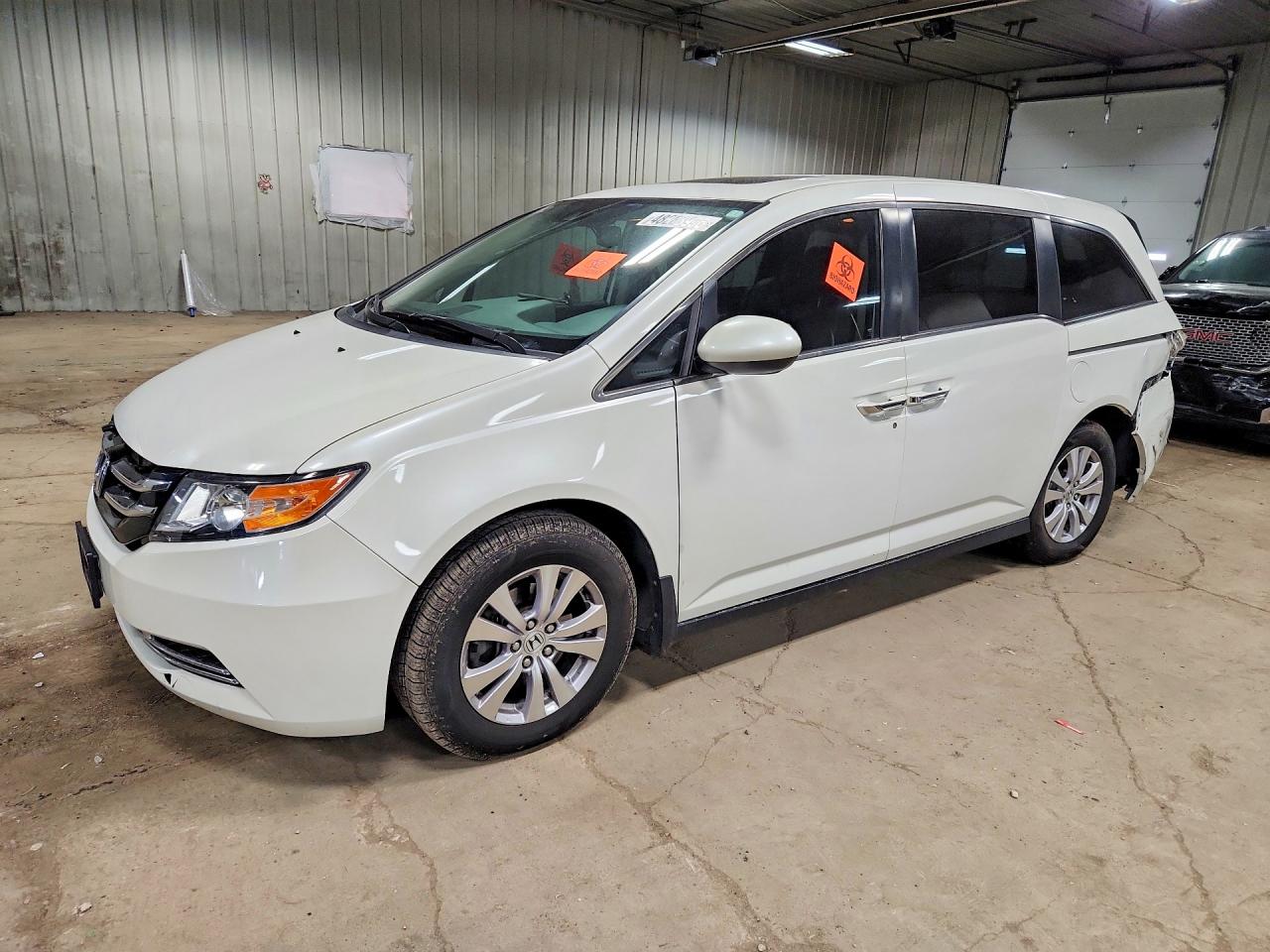 2014 Honda Odyssey Exl White vin: 5FNRL5H64EB114340