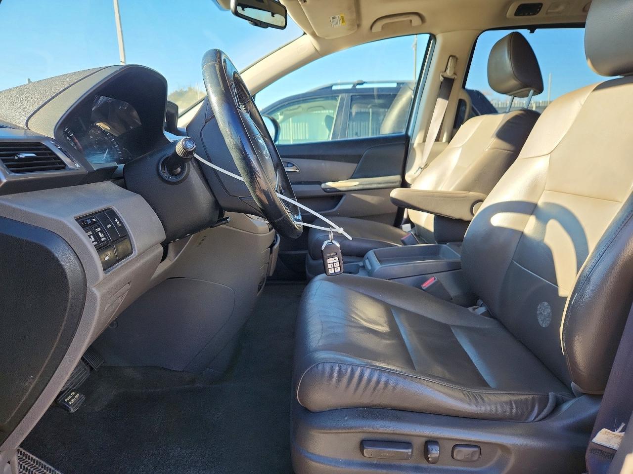 2014 Honda Odyssey Exl Silver vin: 5FNRL5H64EB119215