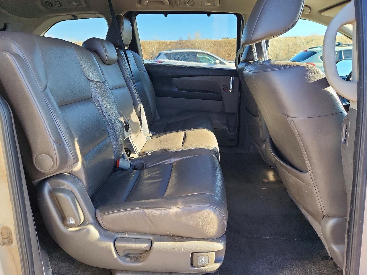 2014 Honda Odyssey Exl Silver vin: 5FNRL5H64EB119215