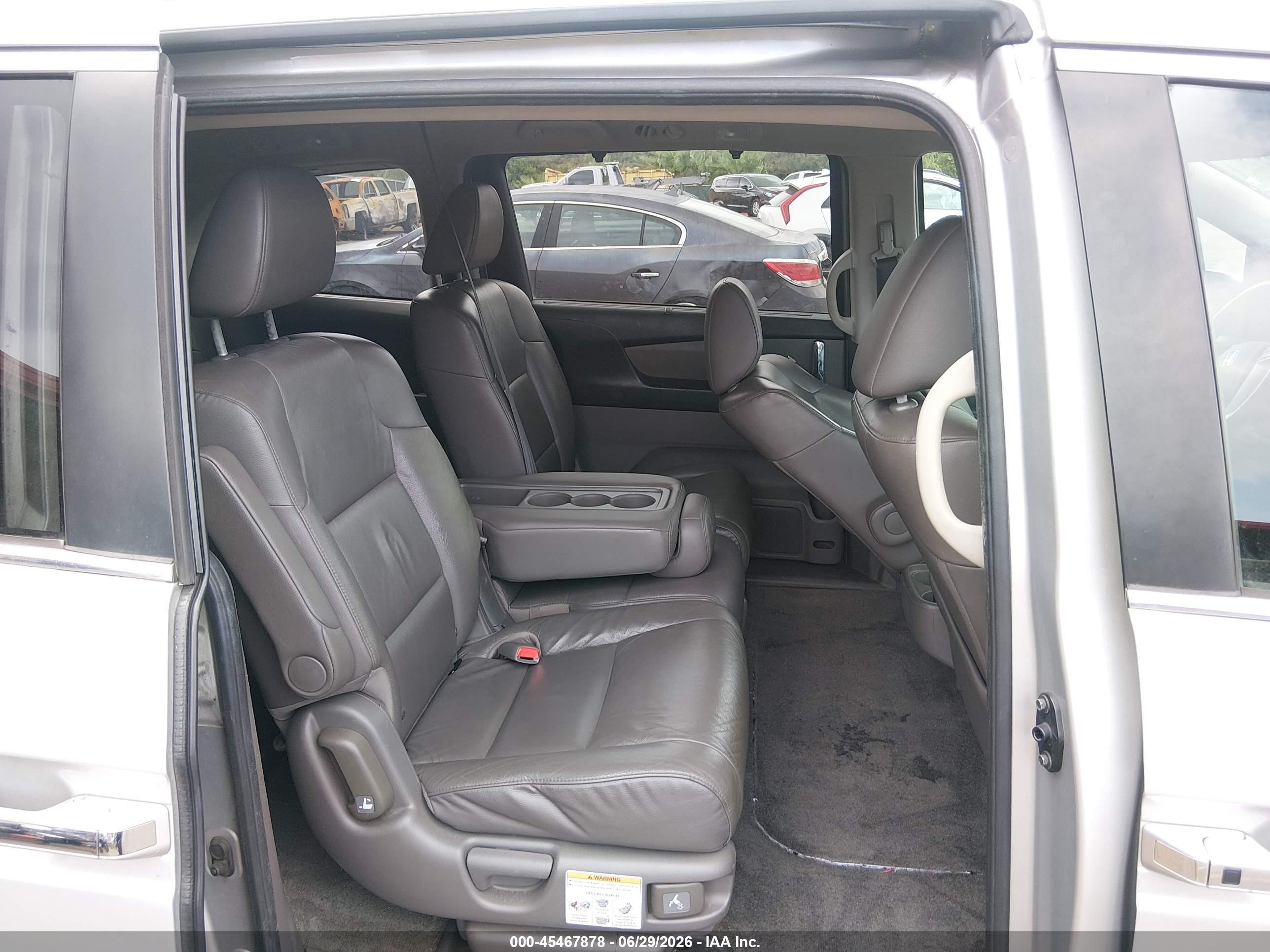 2014 Honda Odyssey Ex-l Серебряный vin: 5FNRL5H64EB120722