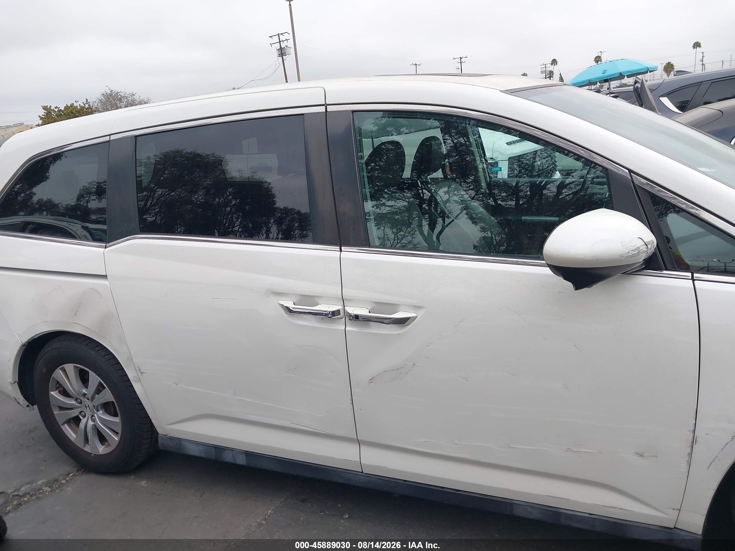 2014 Honda Odyssey Ex-l White vin: 5FNRL5H64EB122079