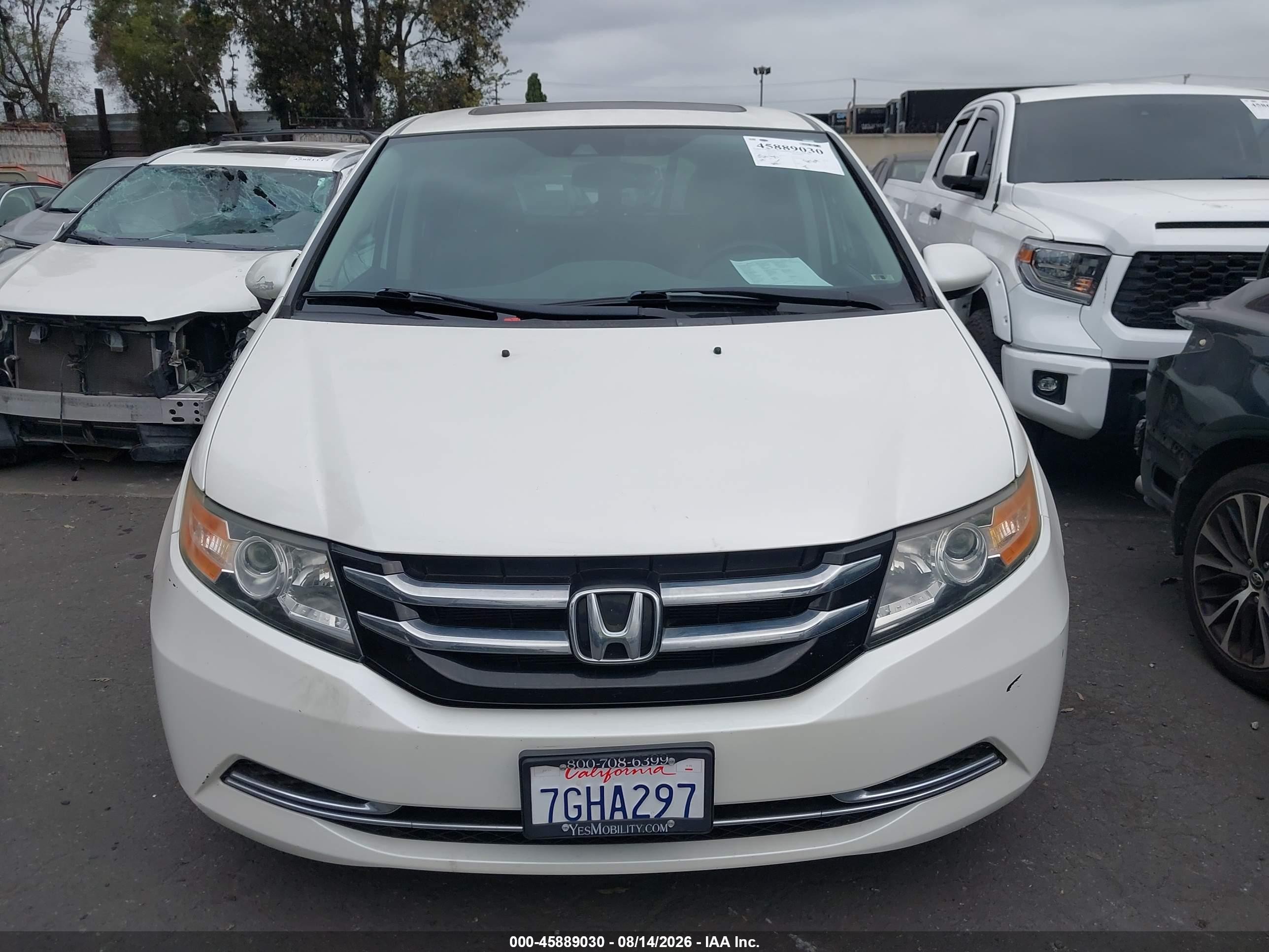2014 Honda Odyssey Ex-l White vin: 5FNRL5H64EB122079