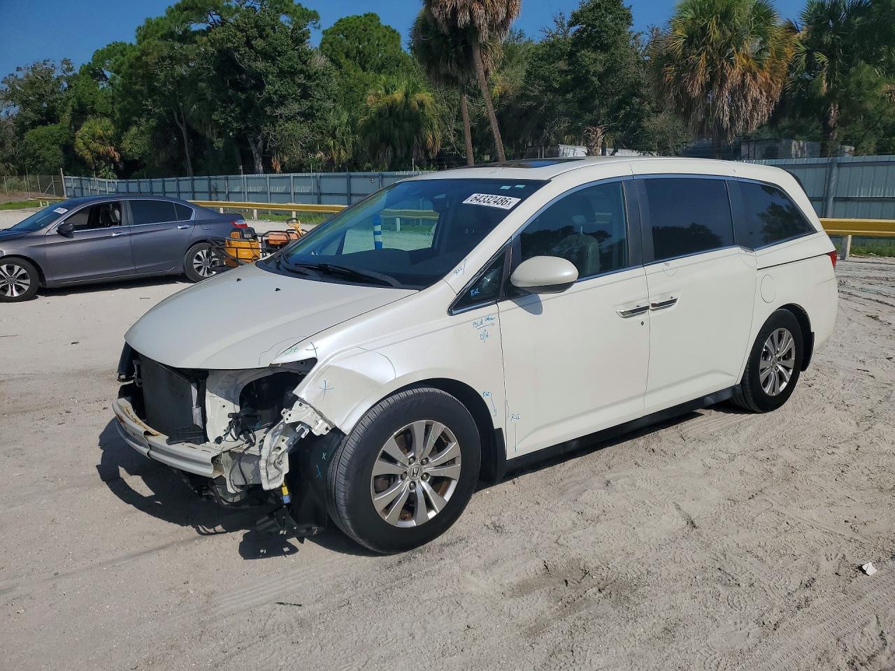 2015 Honda Odyssey Exl Белый vin: 5FNRL5H64FB012506