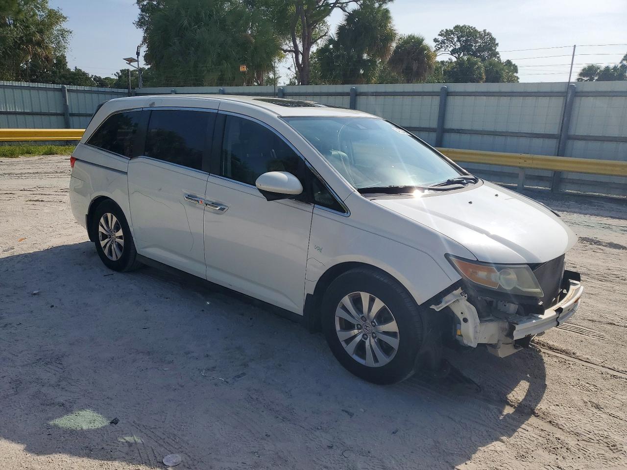 2015 Honda Odyssey Exl Белый vin: 5FNRL5H64FB012506