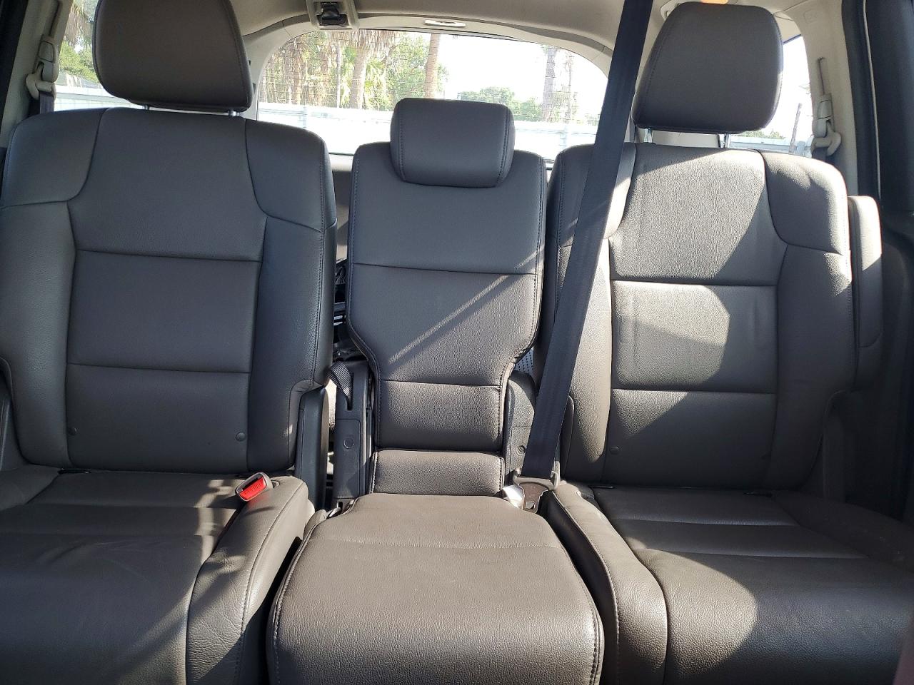 2015 Honda Odyssey Exl Белый vin: 5FNRL5H64FB012506