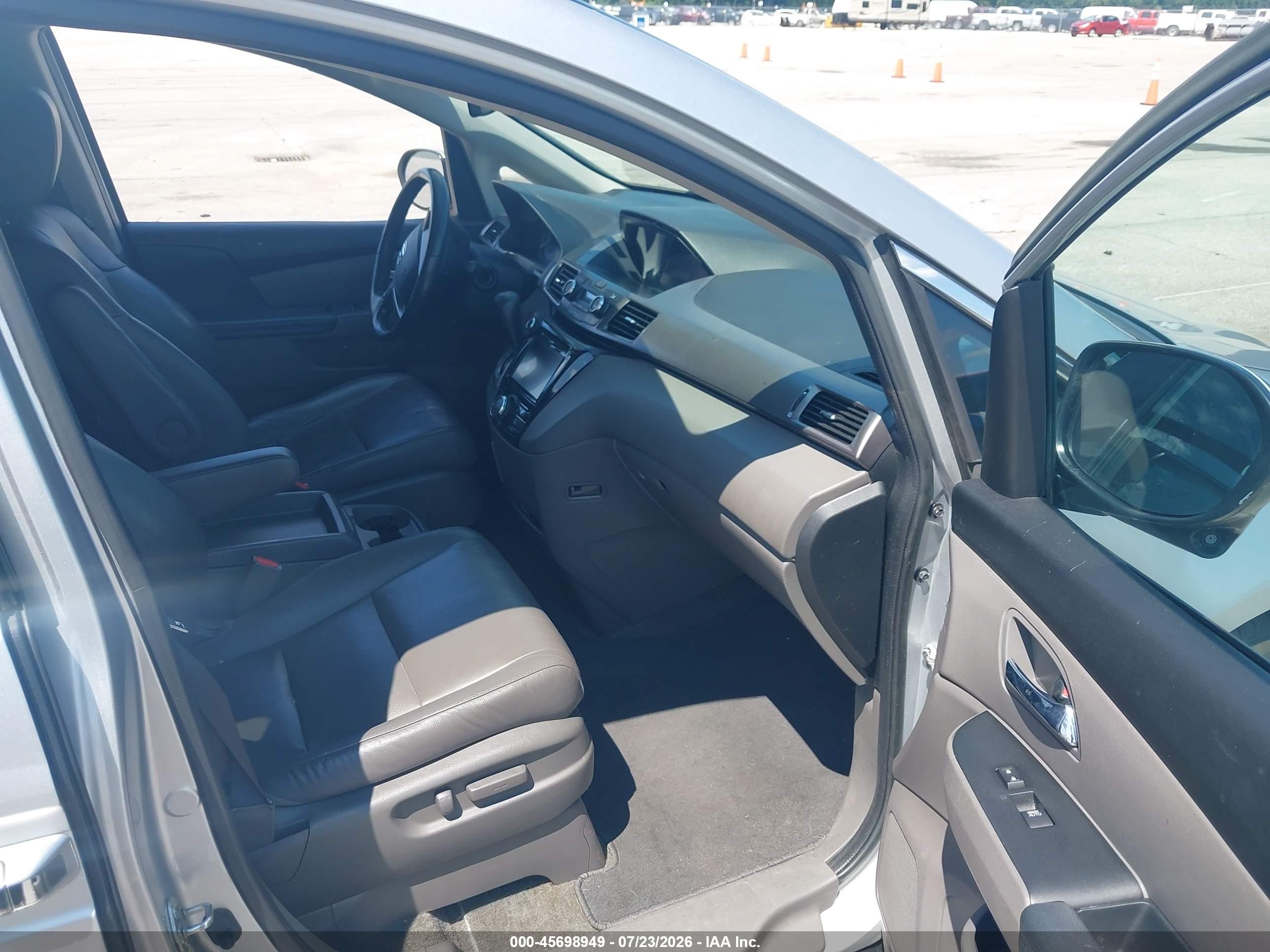 2015 Honda Odyssey Ex-l Silver vin: 5FNRL5H64FB030729