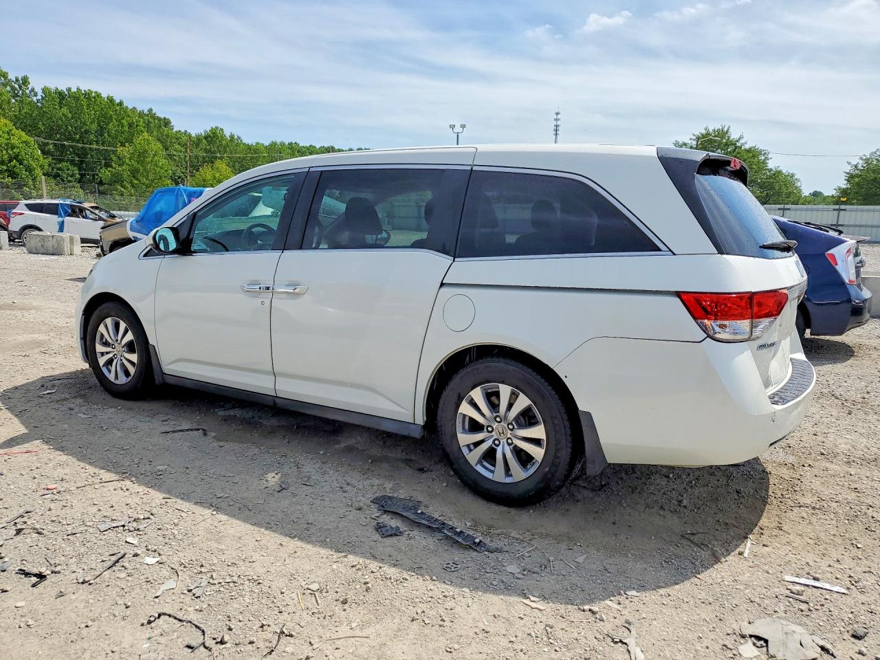 2015 Honda Odyssey Exl White vin: 5FNRL5H64FB073659