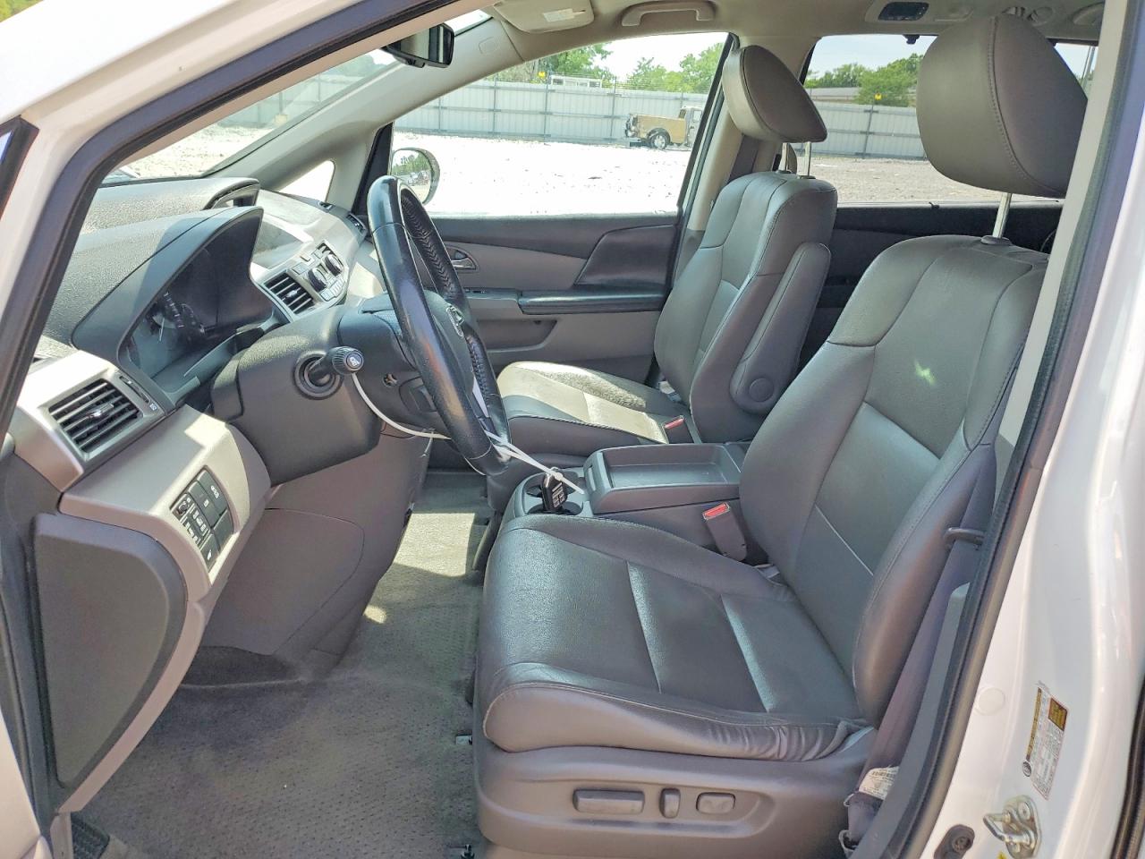 2015 Honda Odyssey Exl White vin: 5FNRL5H64FB073659