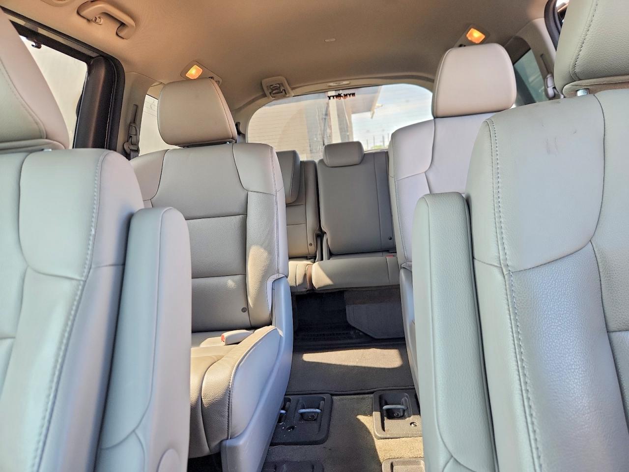 2015 Honda Odyssey Exl Silver vin: 5FNRL5H64FB082748
