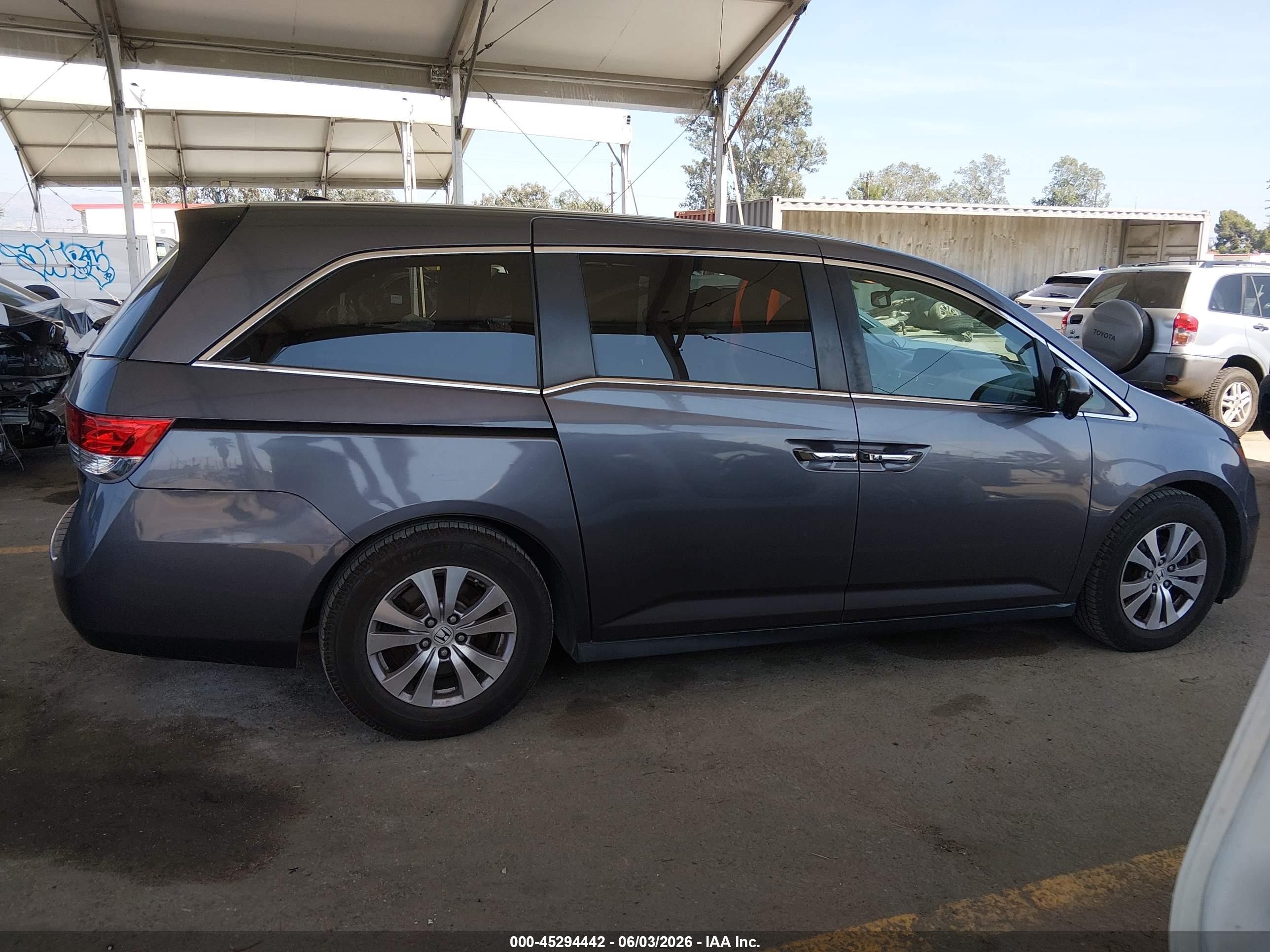 2015 Honda Odyssey Ex-l Gray vin: 5FNRL5H64FB083186