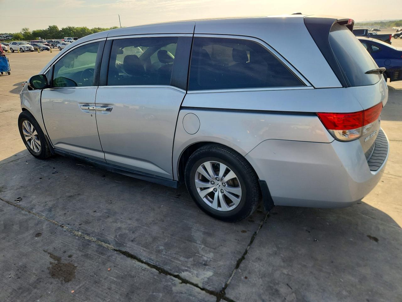 2015 Honda Odyssey Exl Silver vin: 5FNRL5H64FB103159