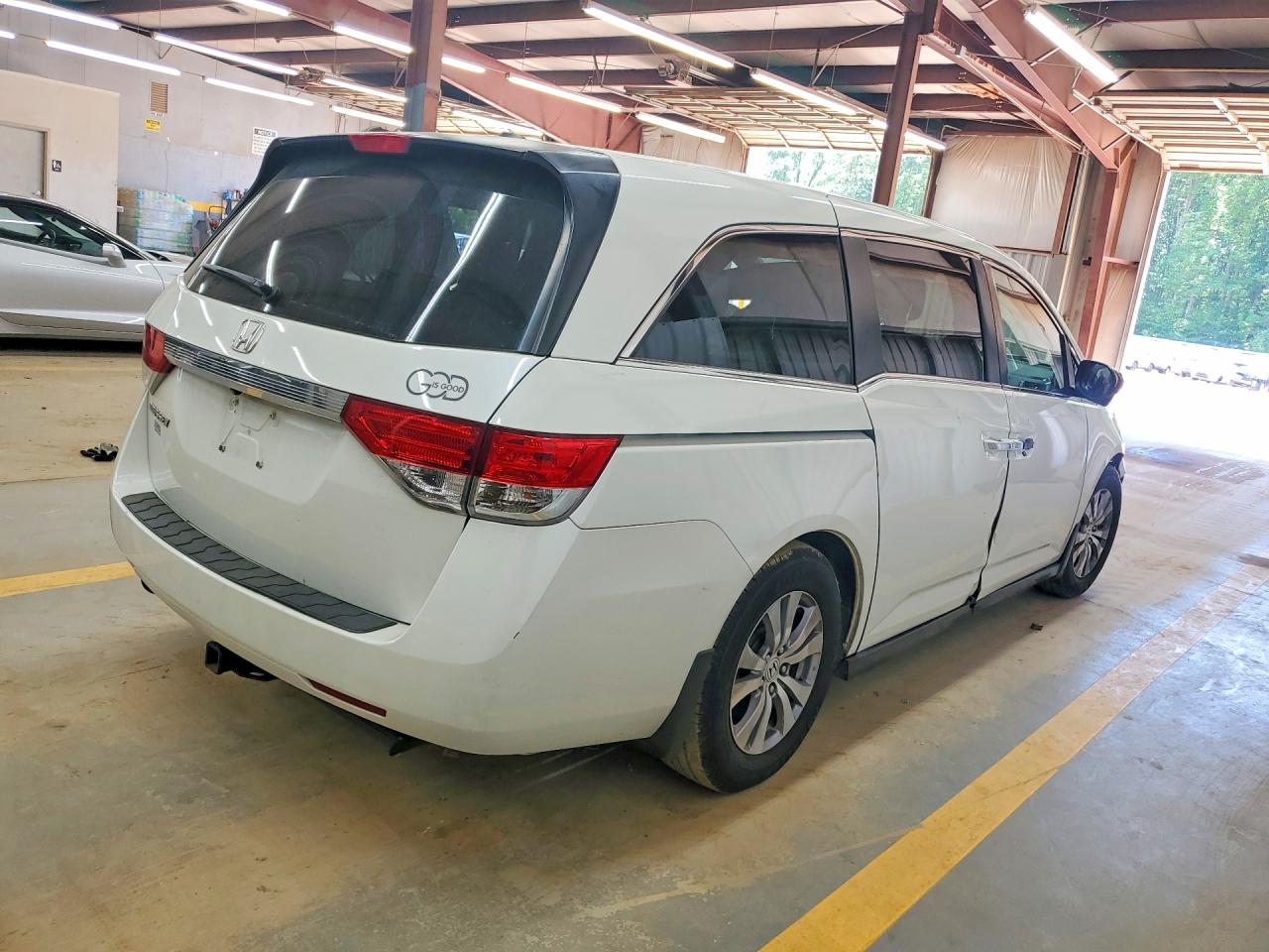 2016 Honda Odyssey Exl White vin: 5FNRL5H64GB074991