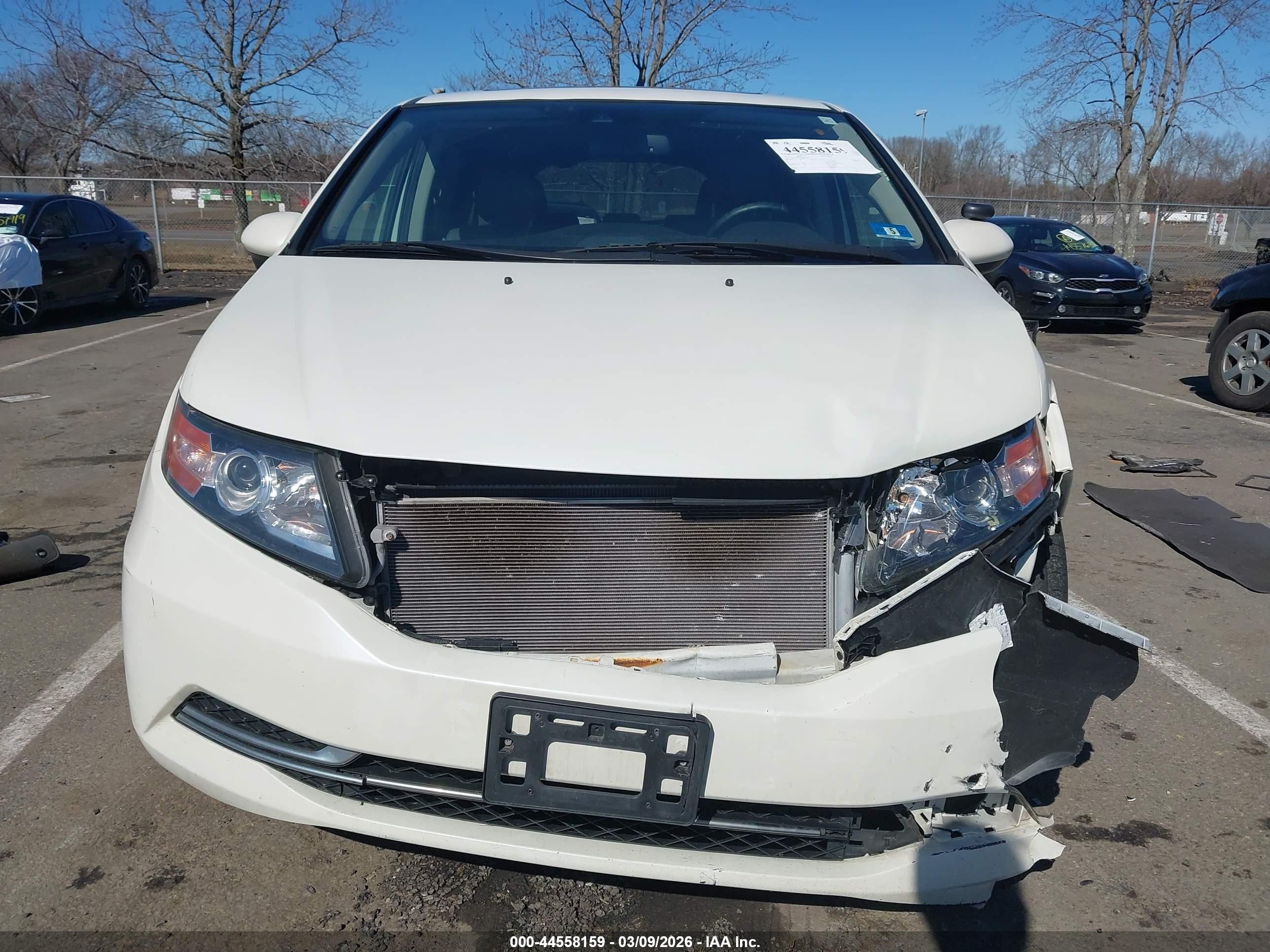 2016 Honda Odyssey Ex-l White vin: 5FNRL5H64GB085361
