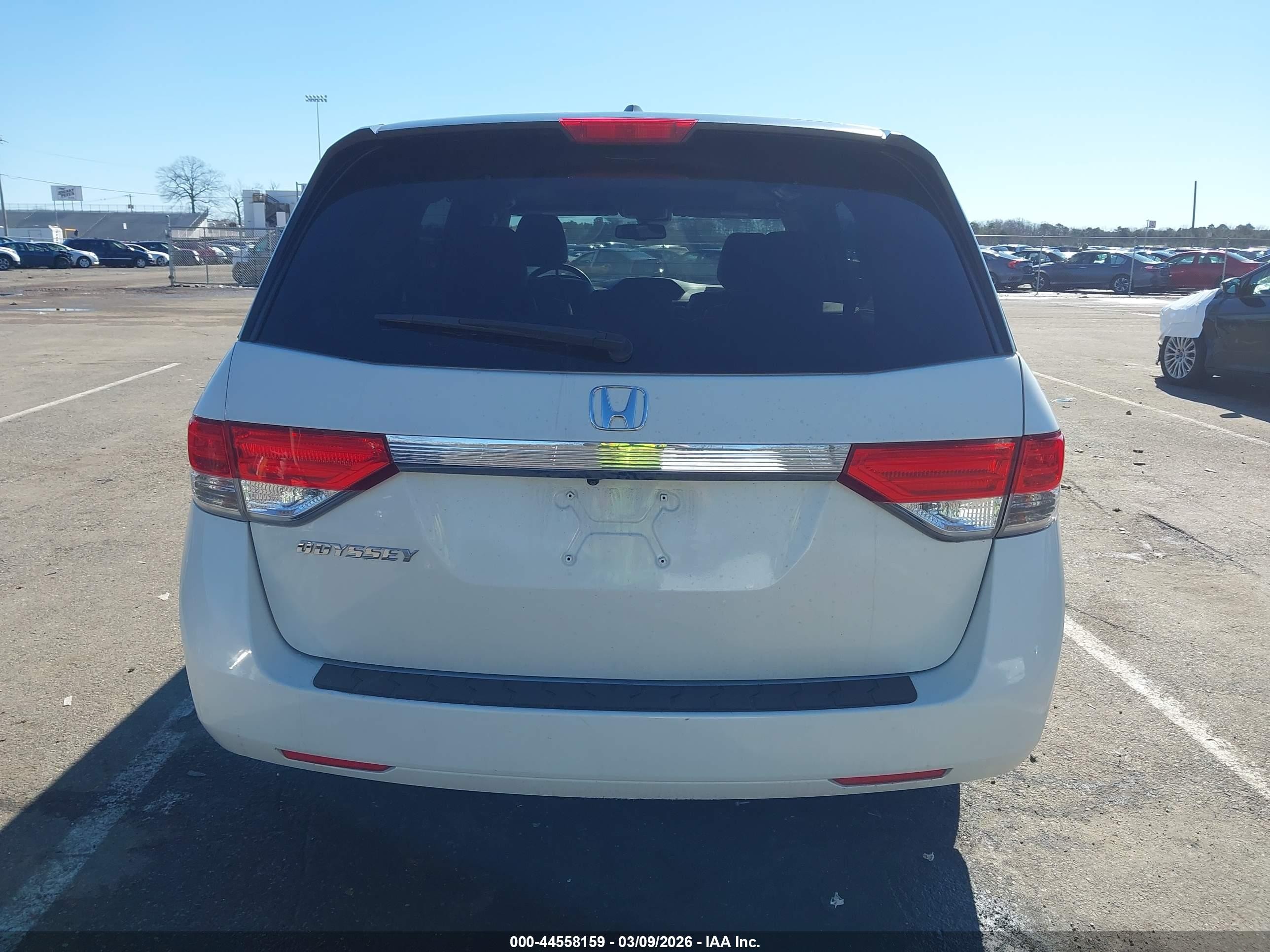 2016 Honda Odyssey Ex-l White vin: 5FNRL5H64GB085361