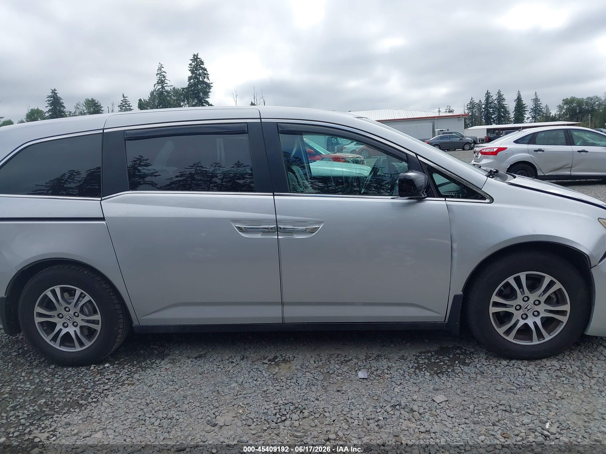 2011 Honda Odyssey Ex-l Silver vin: 5FNRL5H65BB013951