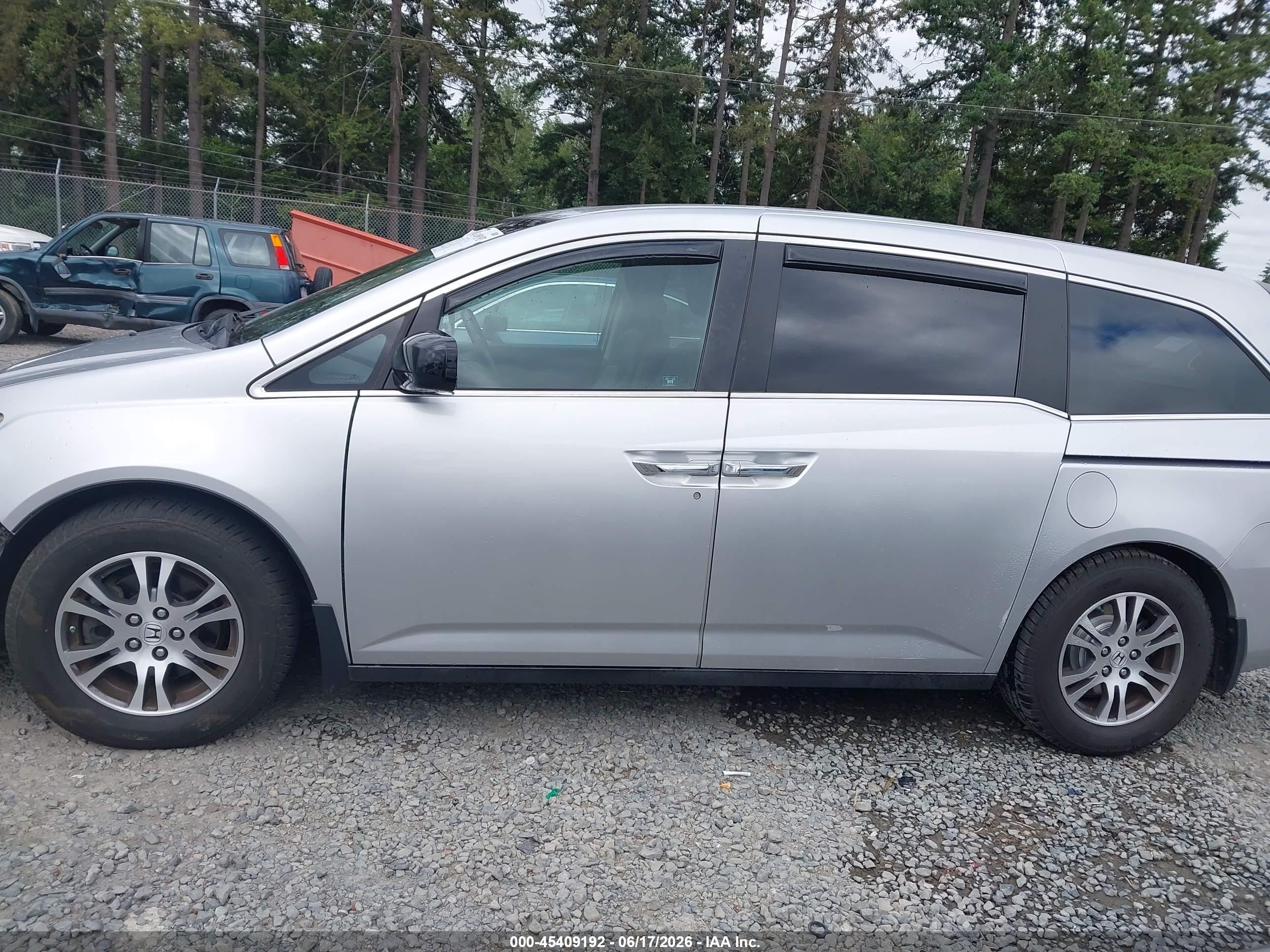 2011 Honda Odyssey Ex-l Silver vin: 5FNRL5H65BB013951
