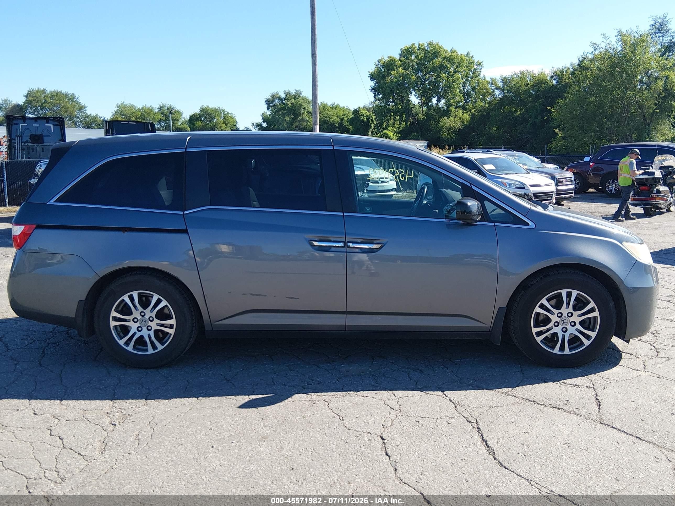 2011 Honda Odyssey Ex-l Gray vin: 5FNRL5H65BB016235