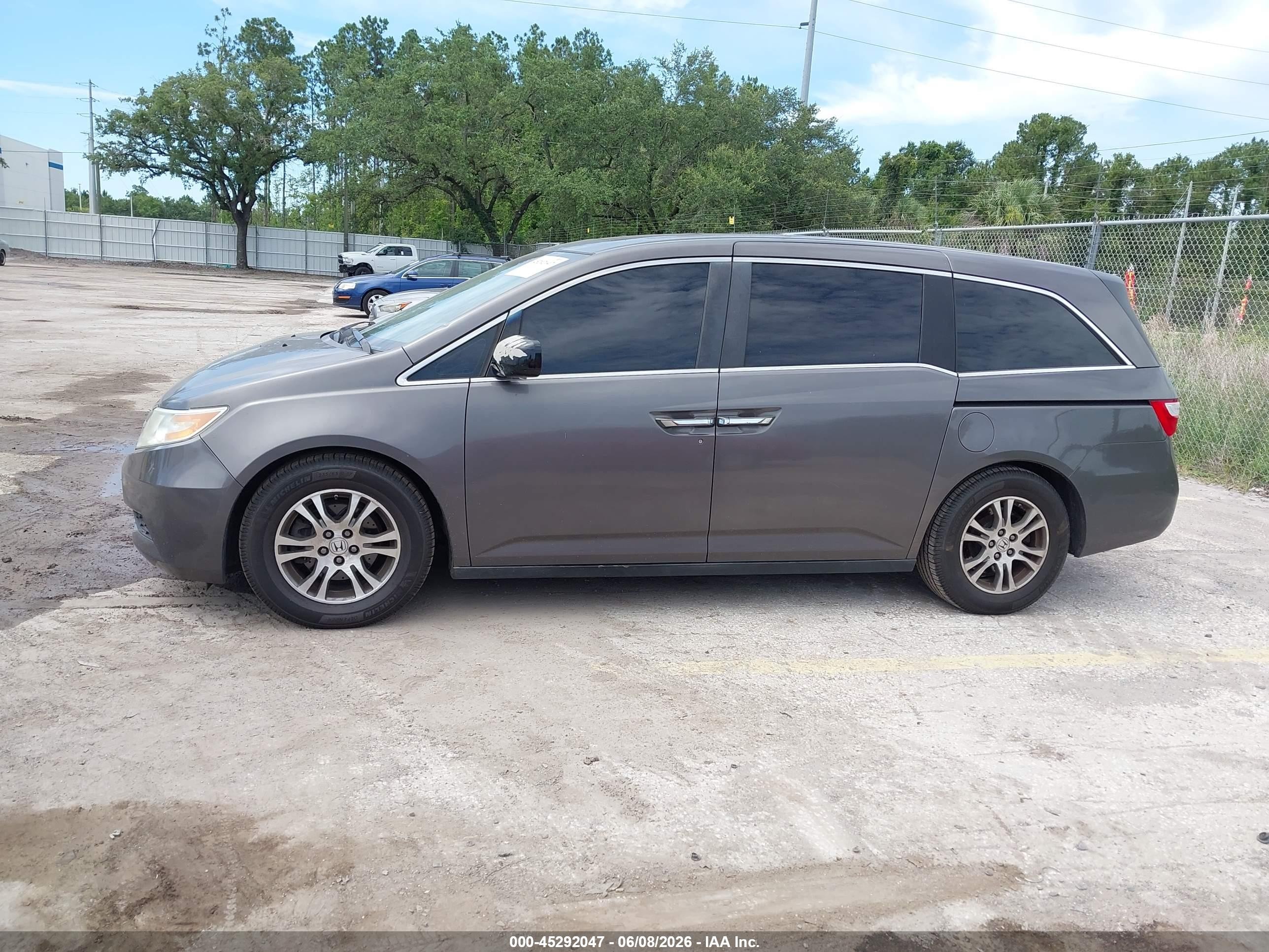 2011 Honda Odyssey Ex-l Gray vin: 5FNRL5H65BB026845