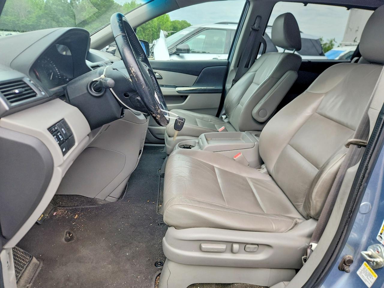 2011 Honda Odyssey Exl Серебряный vin: 5FNRL5H65BB031334