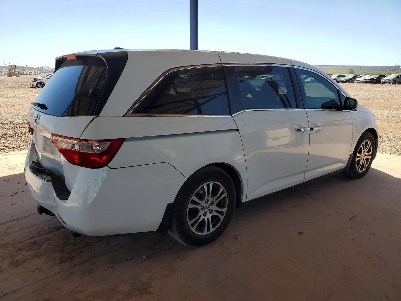 2011 Honda Odyssey Exl Белый vin: 5FNRL5H65BB031754