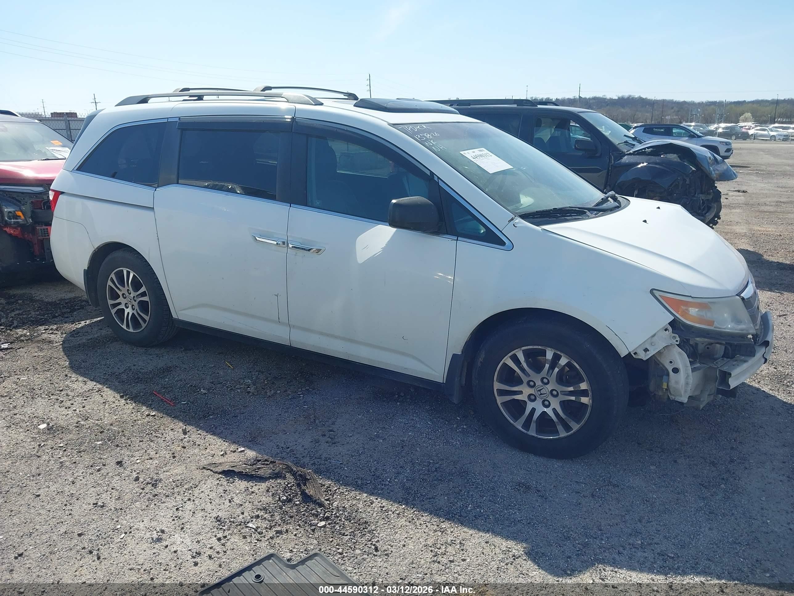 2011 Honda Odyssey Ex-l White vin: 5FNRL5H65BB053026