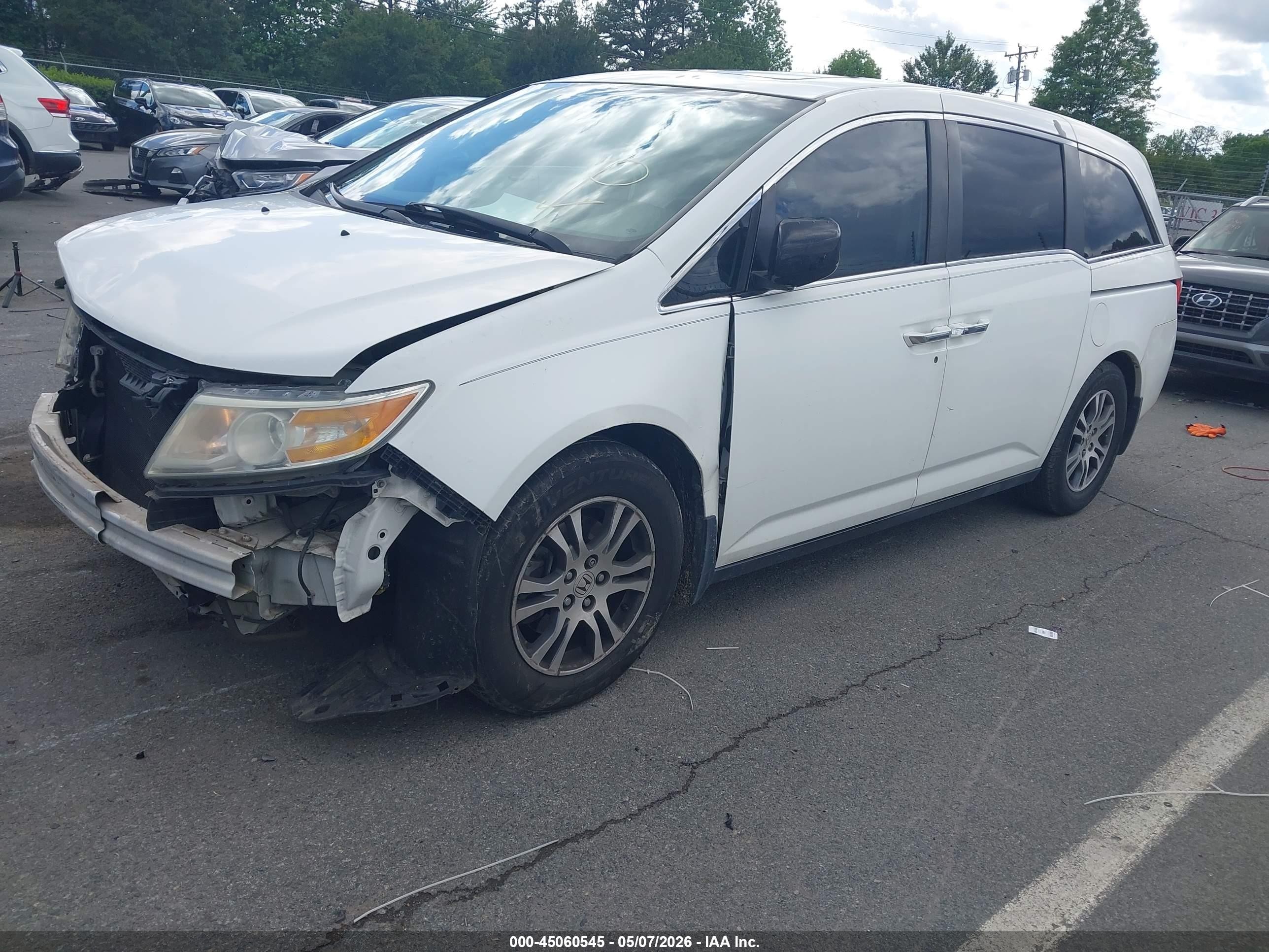 2011 Honda Odyssey Ex-l White vin: 5FNRL5H65BB083353