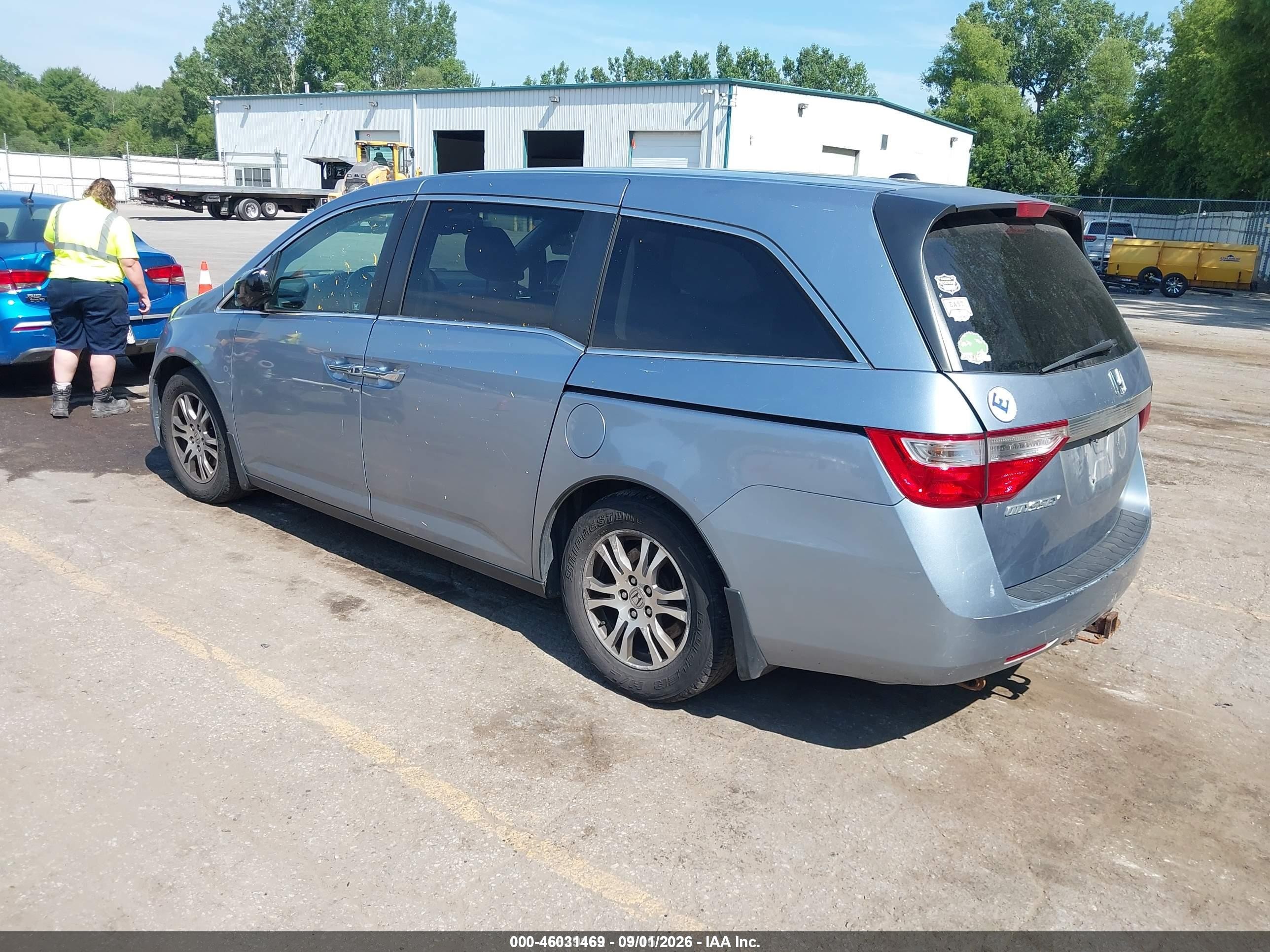 2012 Honda Odyssey Ex-l Light Blue vin: 5FNRL5H65CB022361