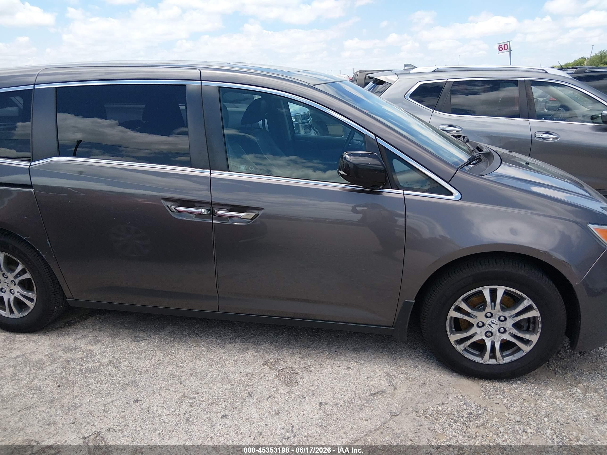 2012 Honda Odyssey Ex-l Silver vin: 5FNRL5H65CB026278