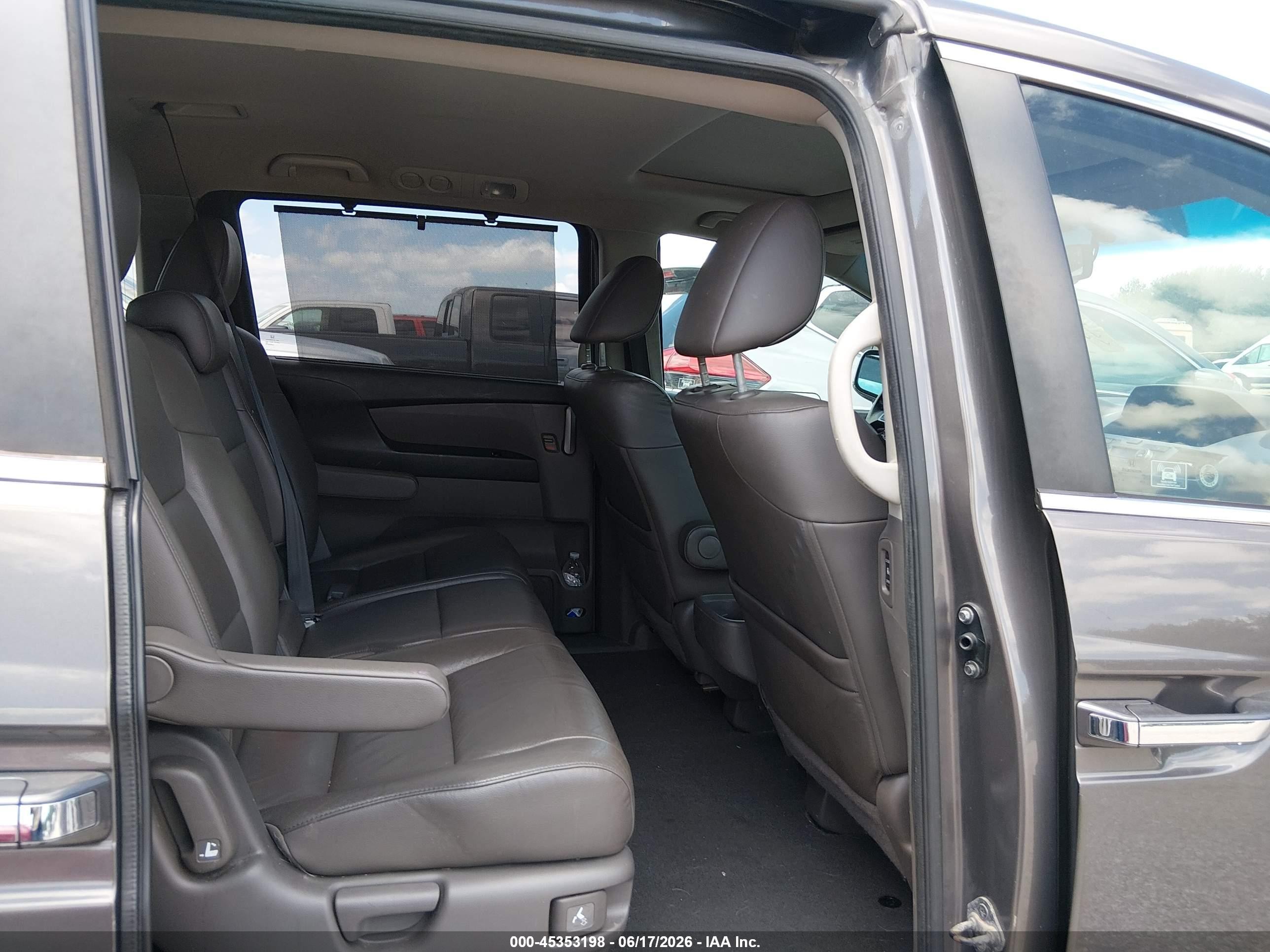 2012 Honda Odyssey Ex-l Silver vin: 5FNRL5H65CB026278