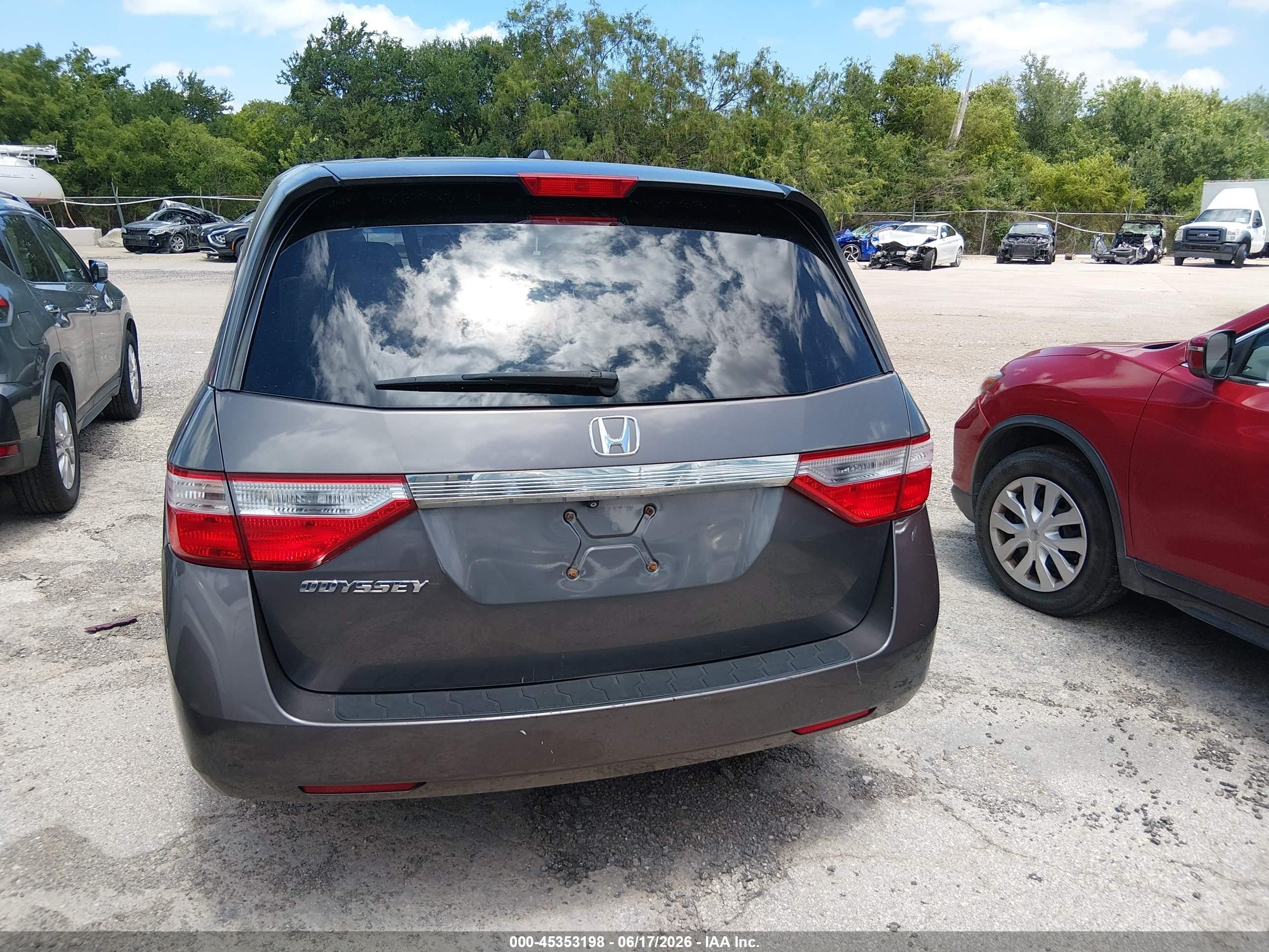 2012 Honda Odyssey Ex-l Silver vin: 5FNRL5H65CB026278