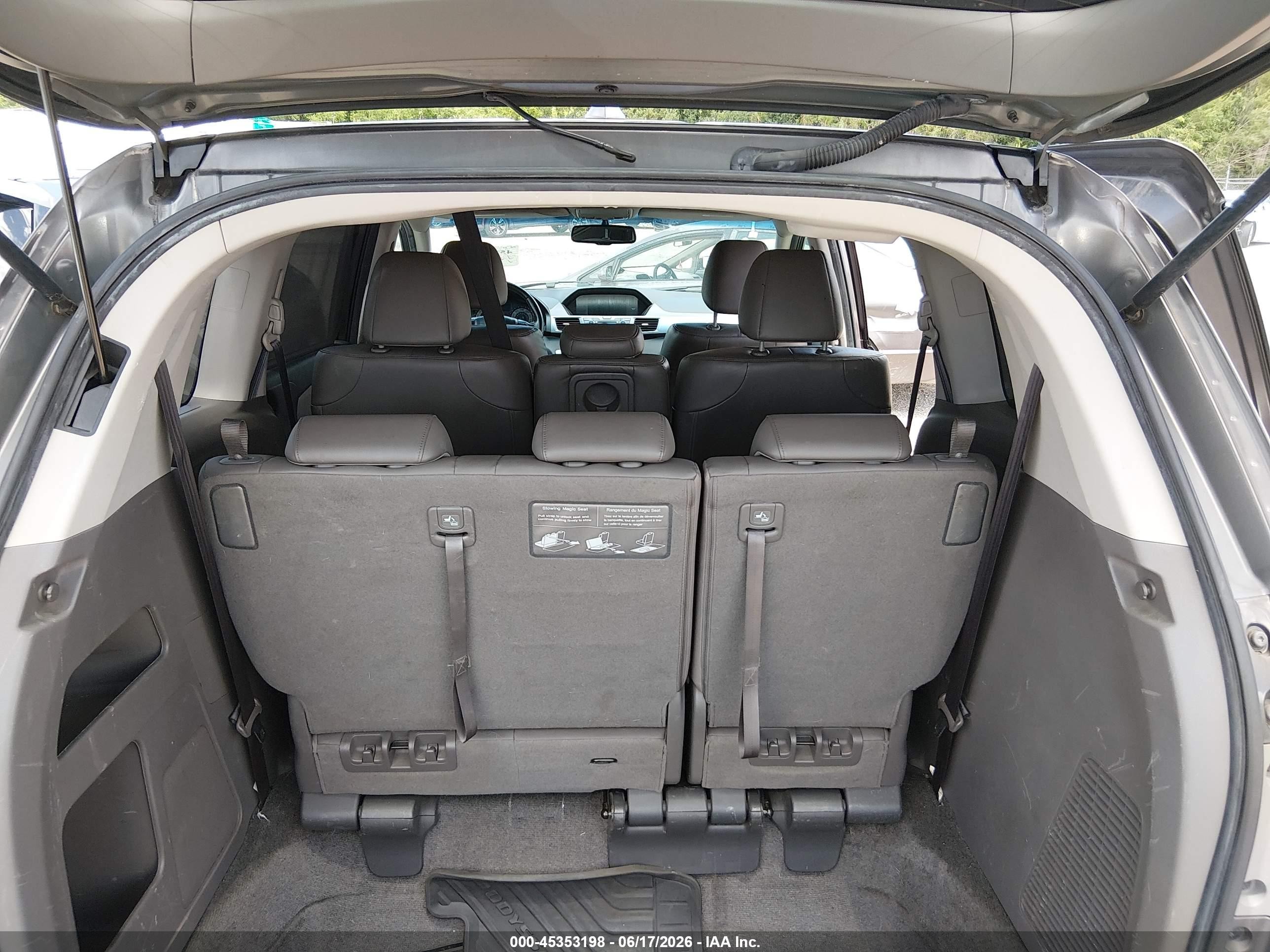 2012 Honda Odyssey Ex-l Silver vin: 5FNRL5H65CB026278