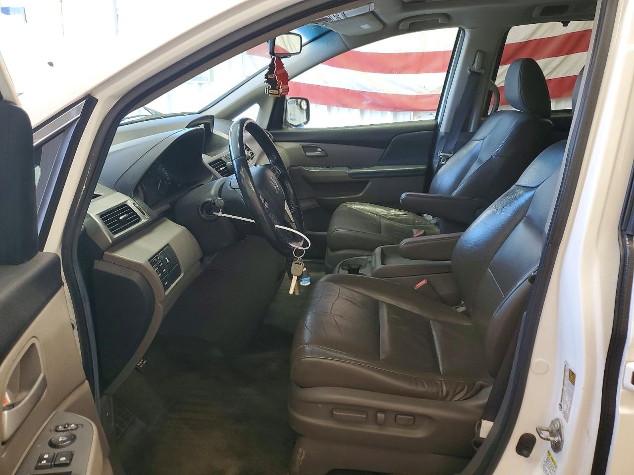 2012 Honda Odyssey Exl White vin: 5FNRL5H65CB026359