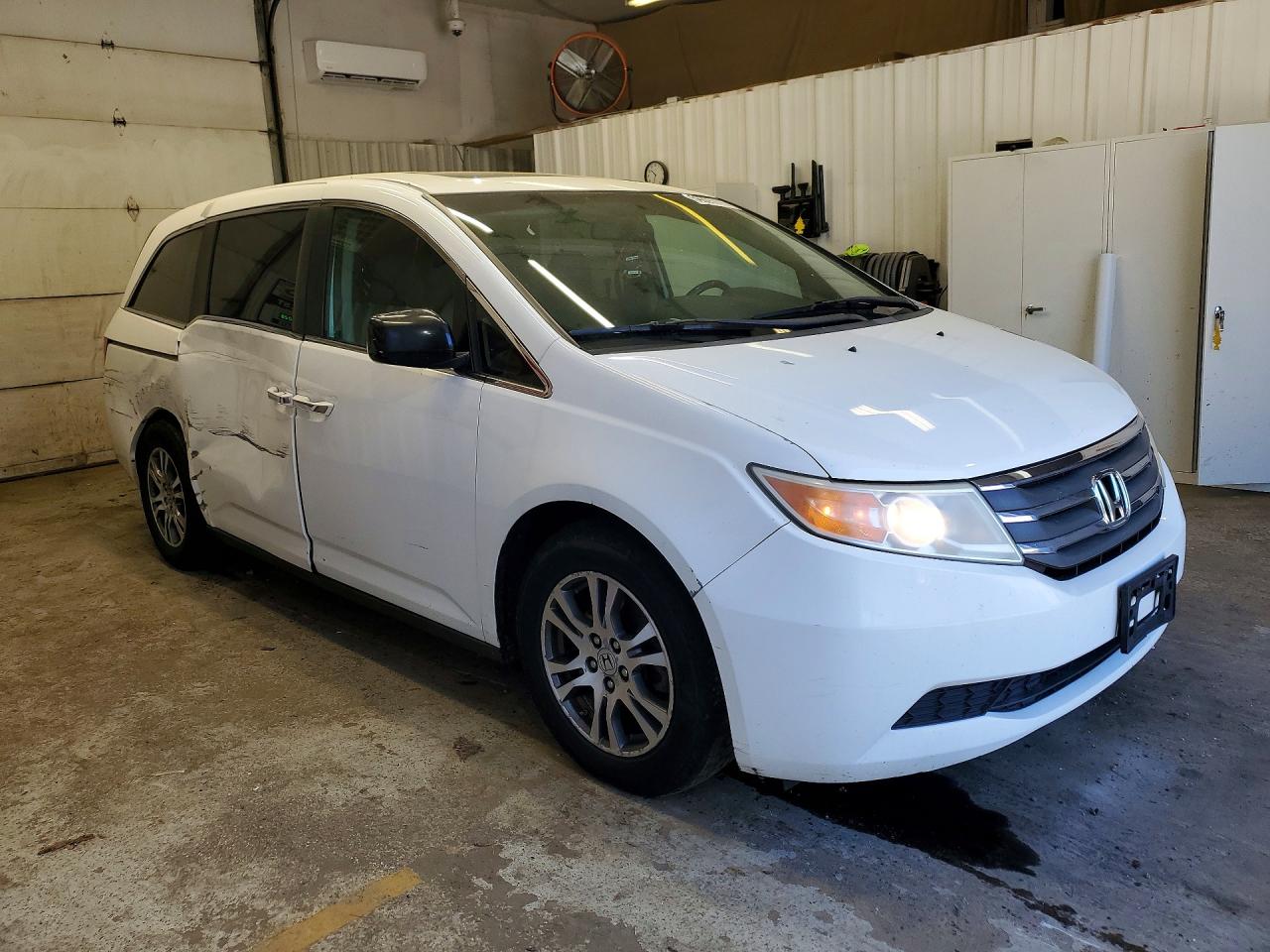 2012 Honda Odyssey Exl White vin: 5FNRL5H65CB026359