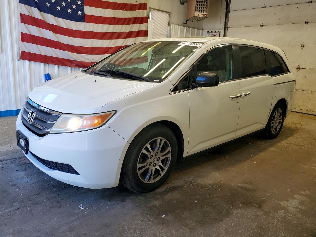 2012 Honda Odyssey Exl White vin: 5FNRL5H65CB026359