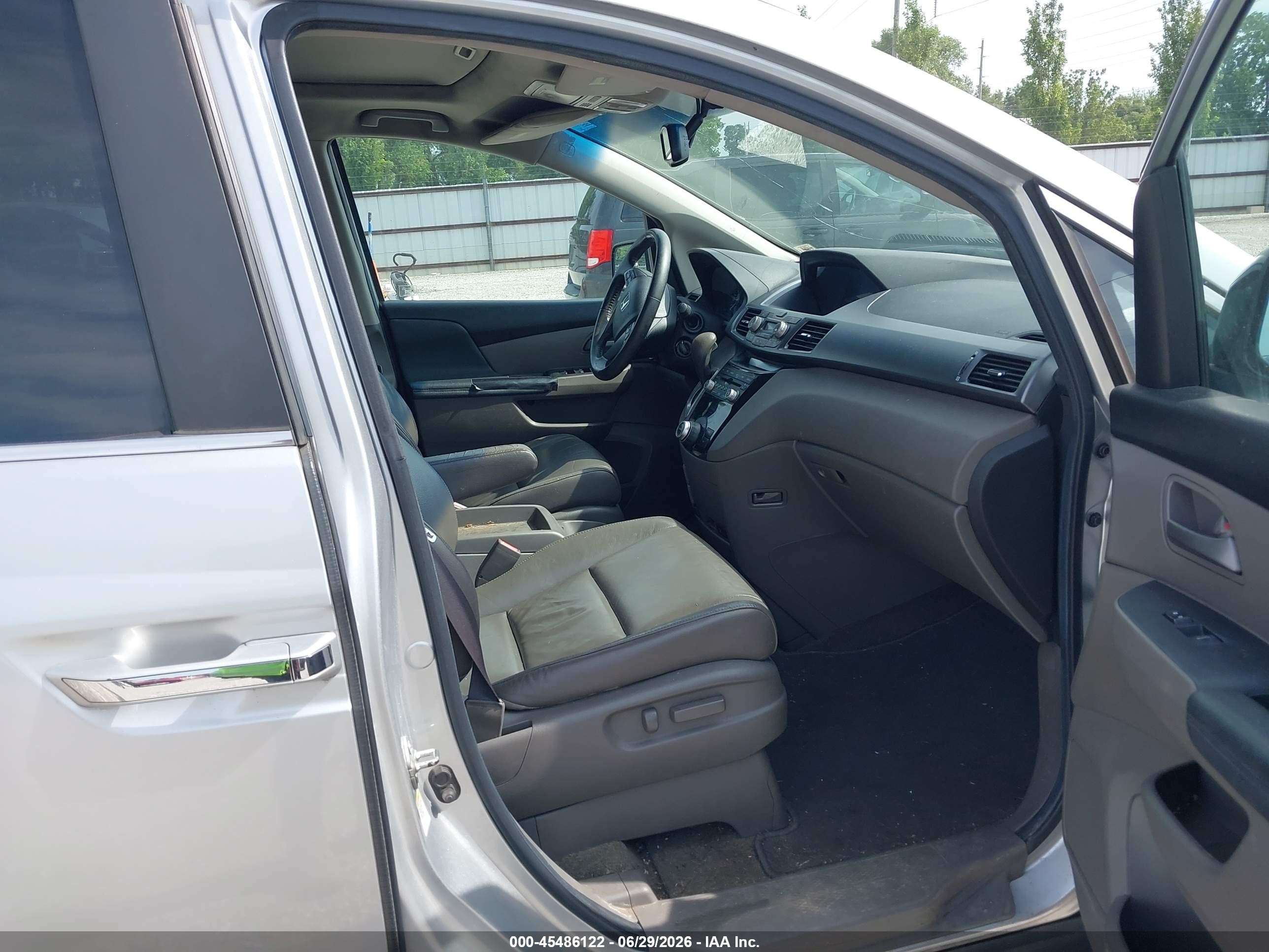 2012 Honda Odyssey Ex-l Серебряный vin: 5FNRL5H65CB037989