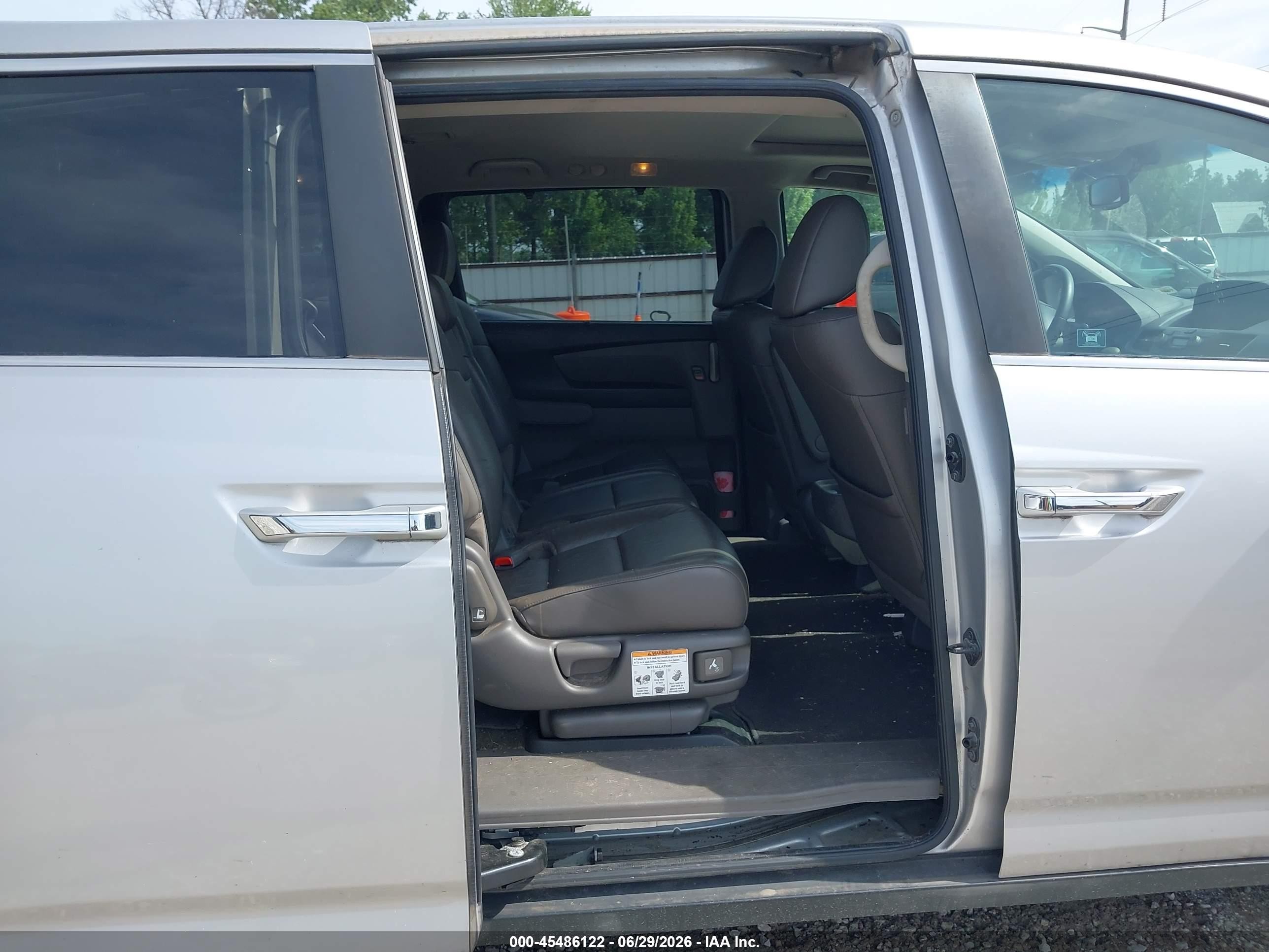 2012 Honda Odyssey Ex-l Серебряный vin: 5FNRL5H65CB037989
