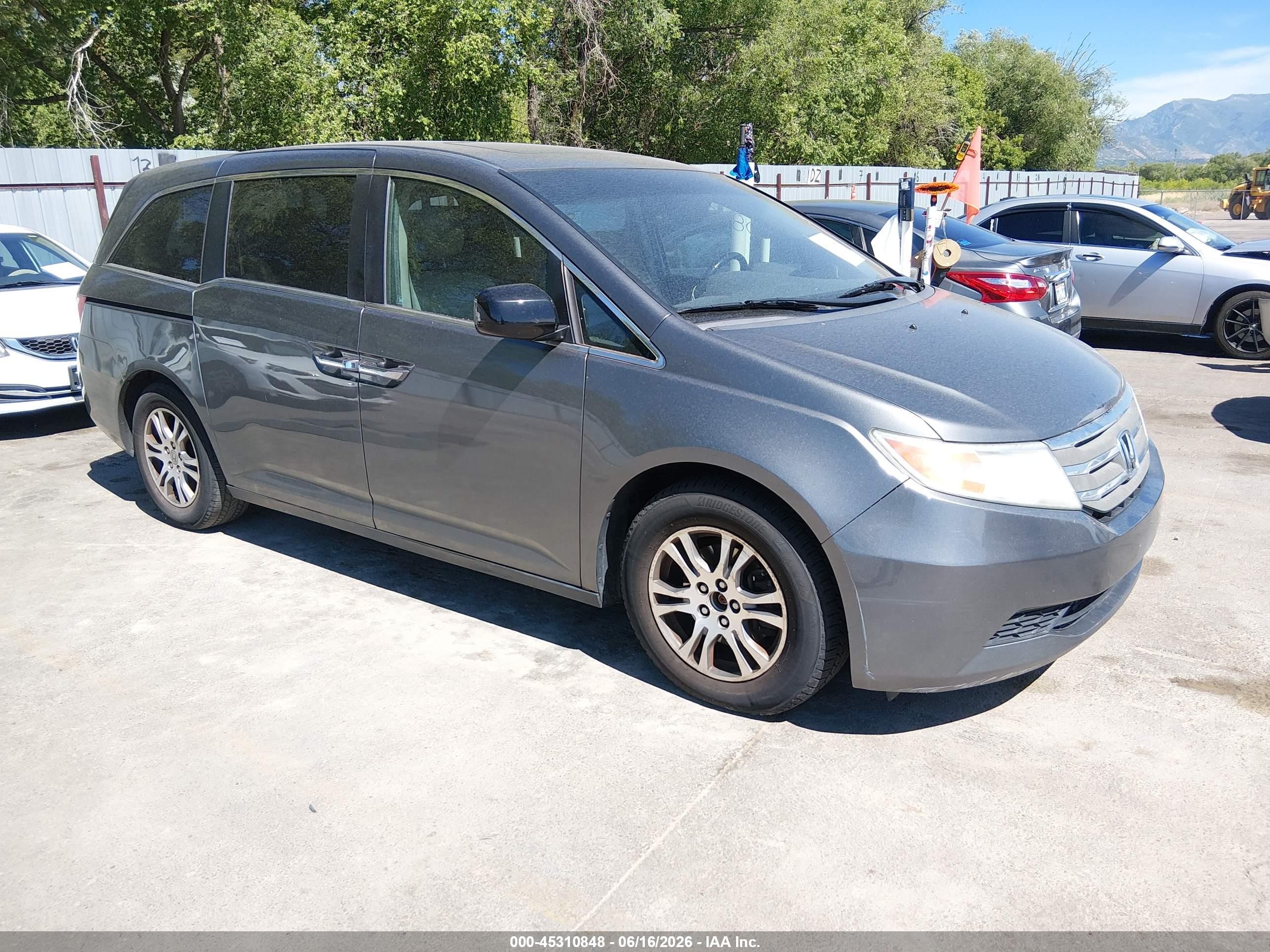 2012 Honda Odyssey Ex-l Gray vin: 5FNRL5H65CB043808